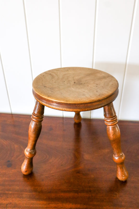Antique Elmwood Milking Stool with Turned Legs
