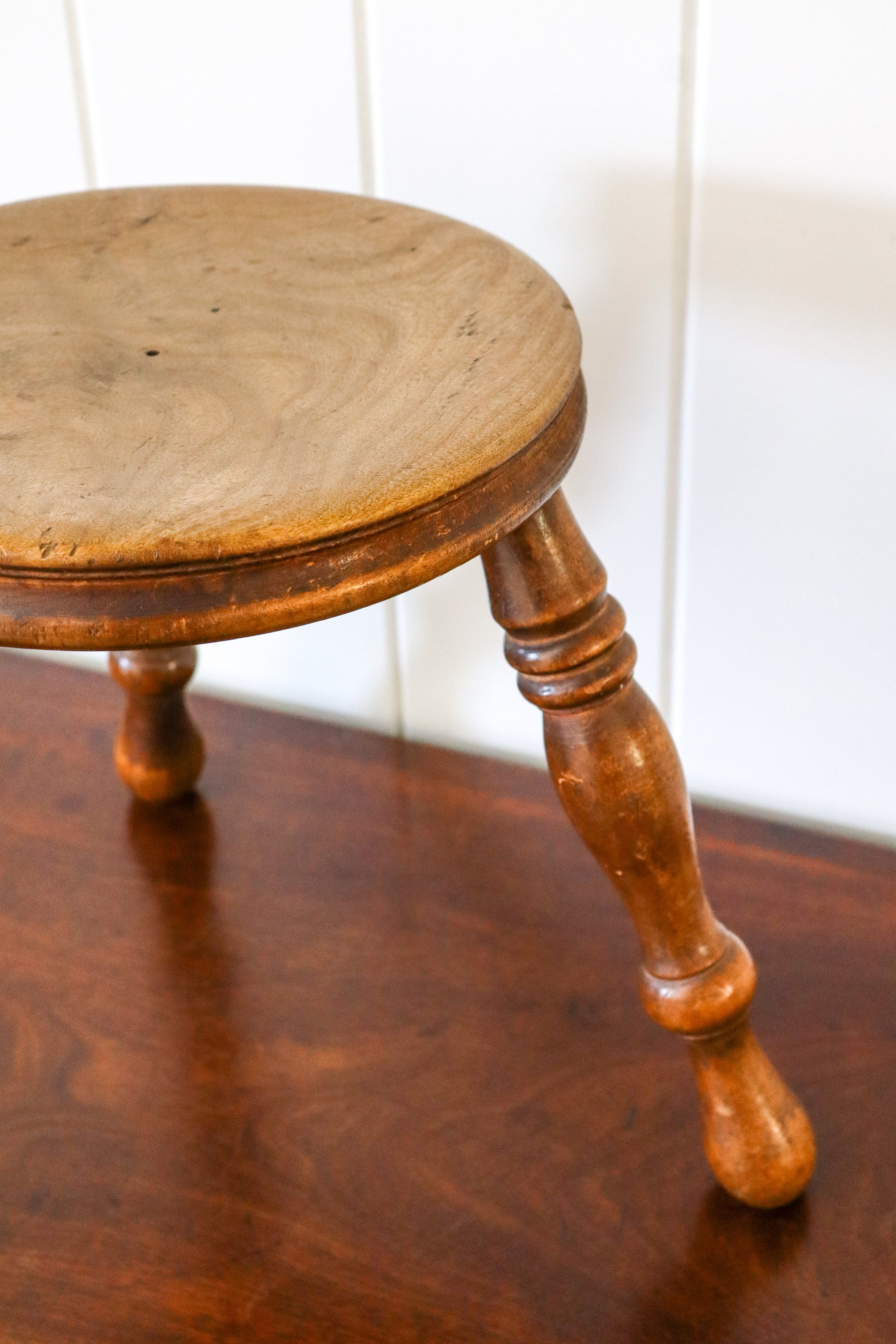 Antique Elmwood Milking Stool with Turned Legs