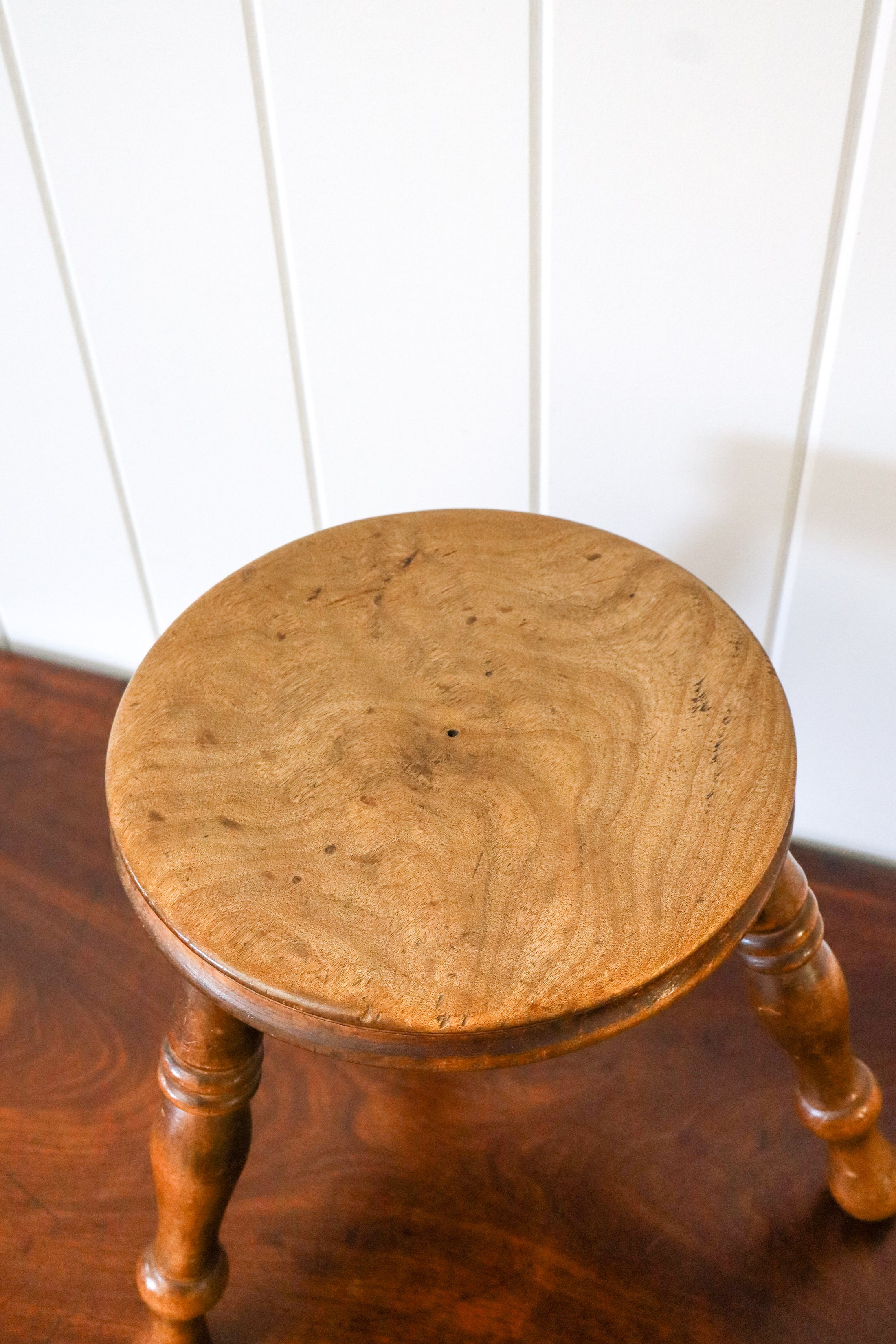 Antique Elmwood Milking Stool with Turned Legs