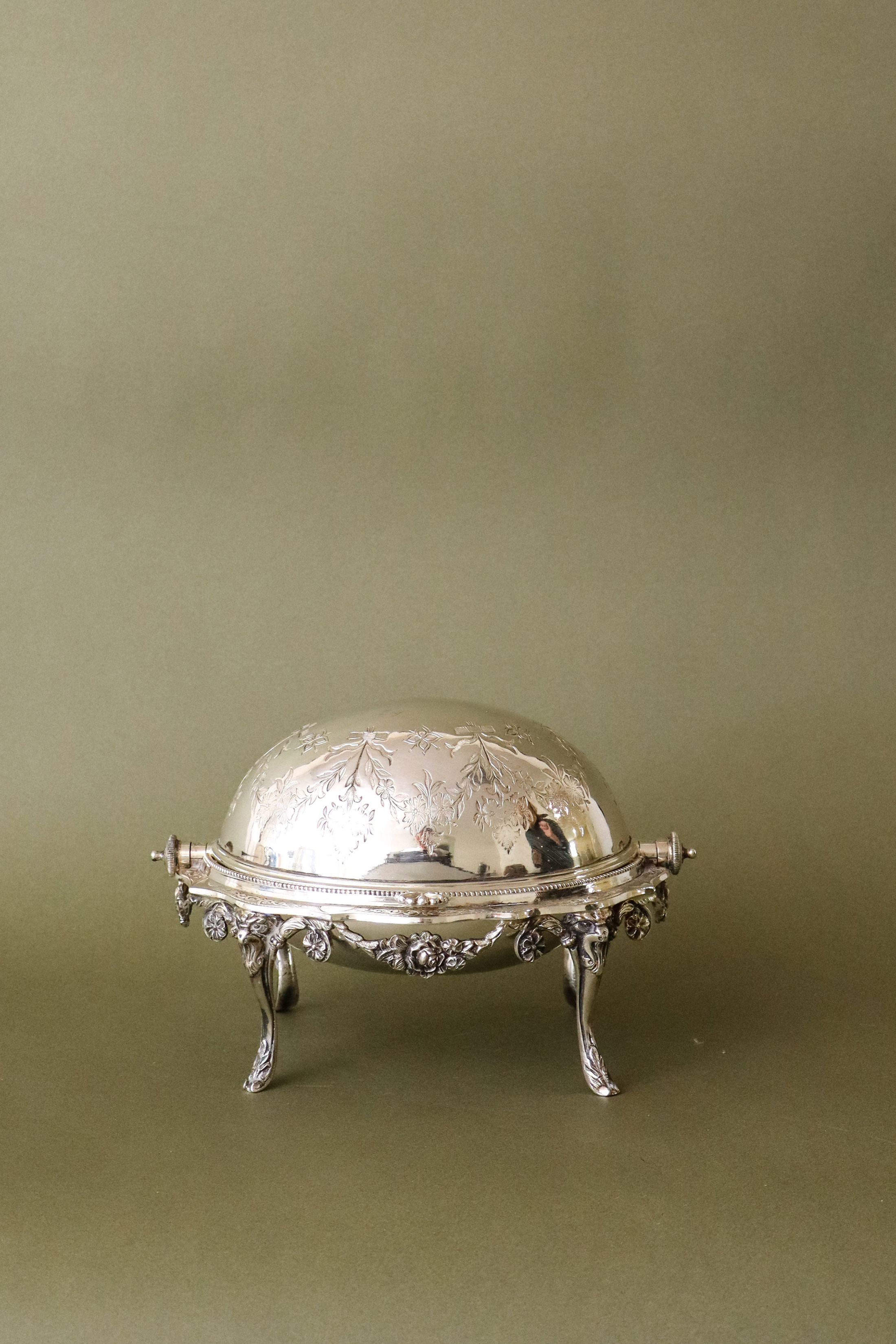 Petite Antique A.J Beardshaw & Co. Silver Plate Roll Back Keeper (c. 1863-1876)