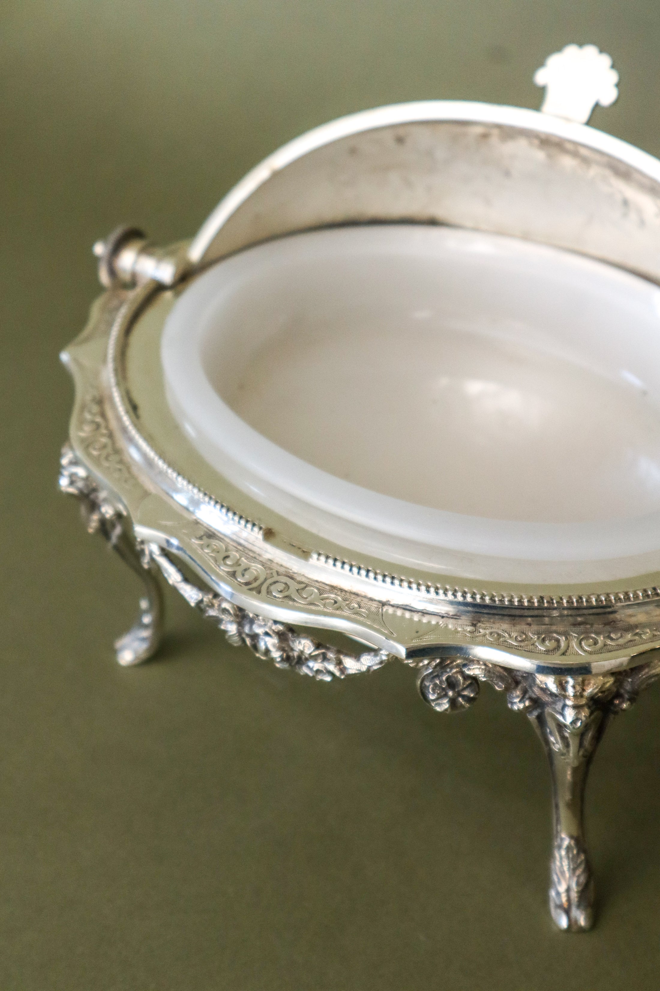 Petite Antique A.J Beardshaw & Co. Silver Plate Roll Back Keeper (c. 1863-1876)