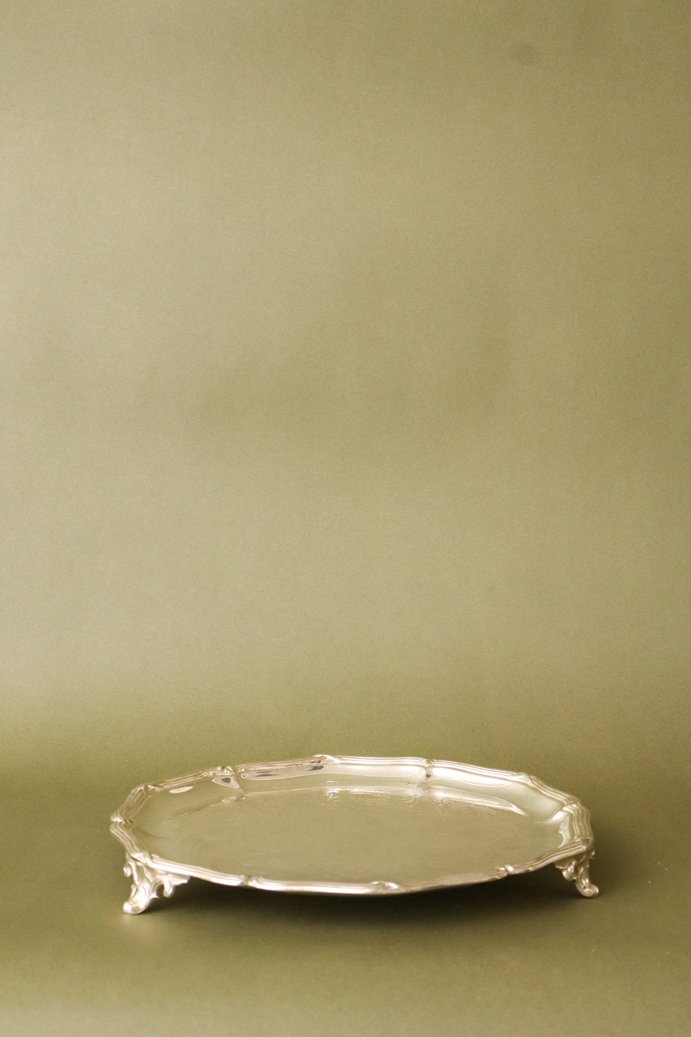 Round Etched Scalloped Silverplate Tray With Feet
