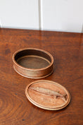 Load image into Gallery viewer, Vintage Carved 'Pike' Fish Box

