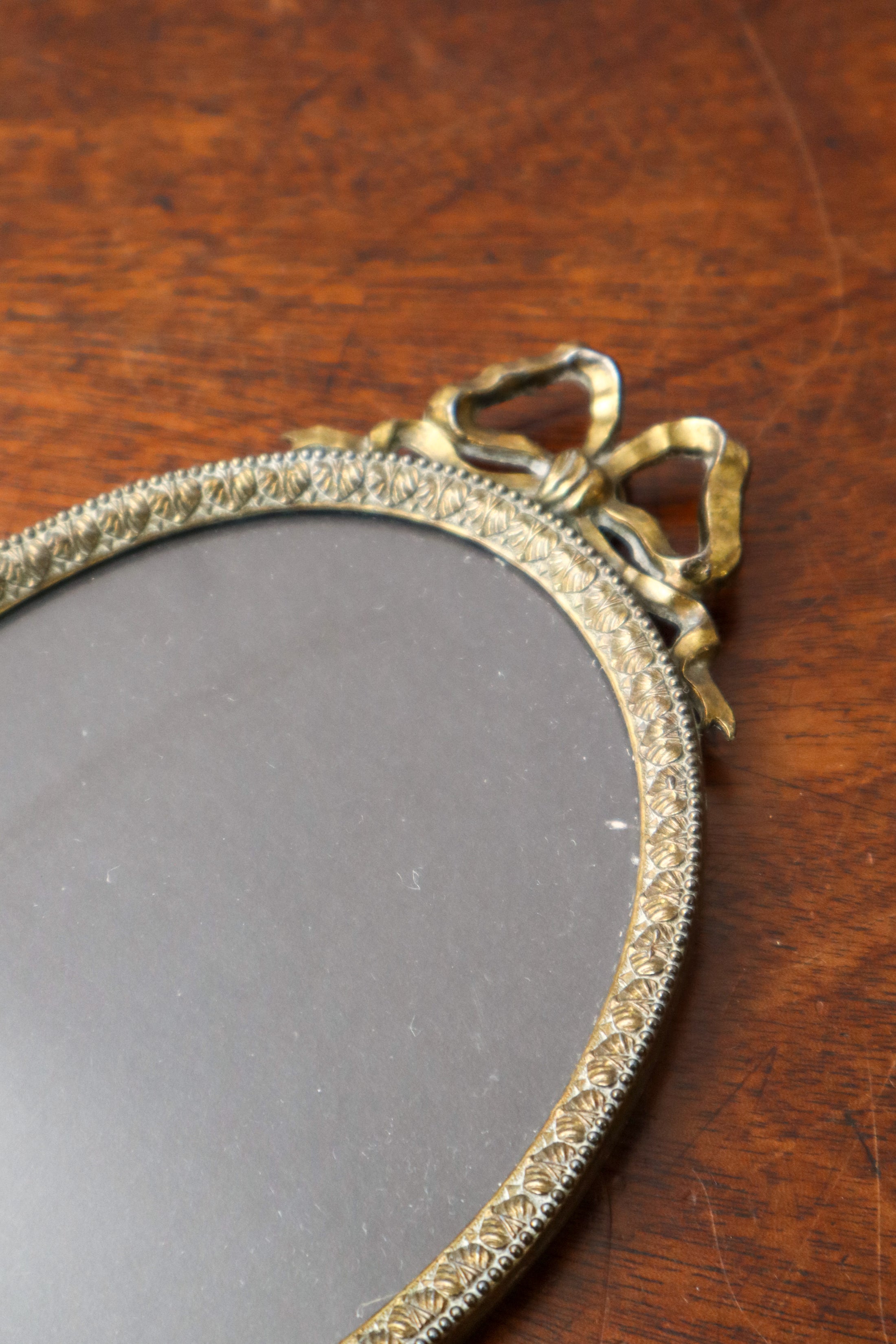 Antique Petite French Bow Frame (Wall Hanging)