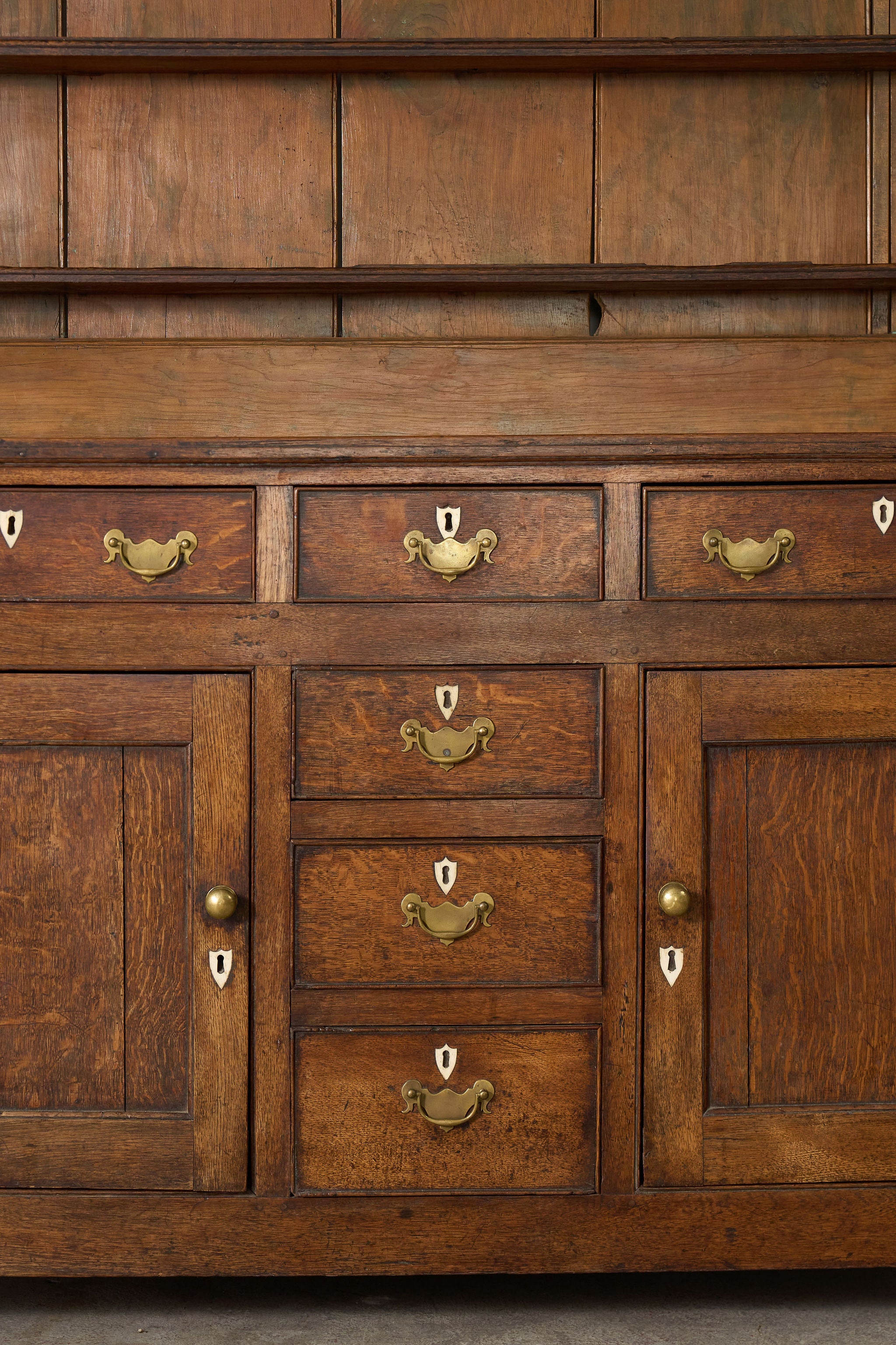 18th Century English Oak Dresser Base and Plate Rack with Inlay Keyholes