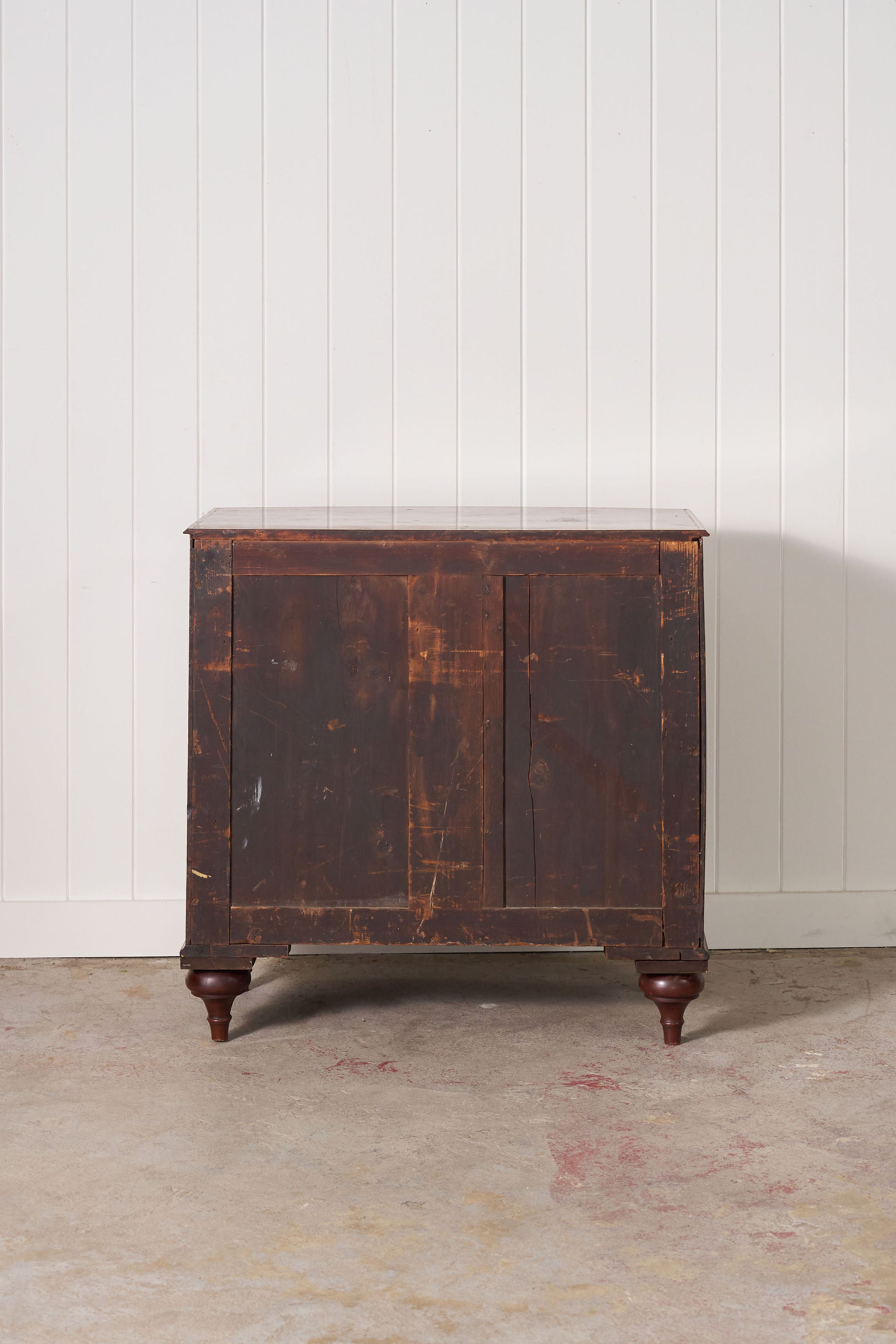 Early 19th Century Mahogany Inlaid Bowfront Chest
