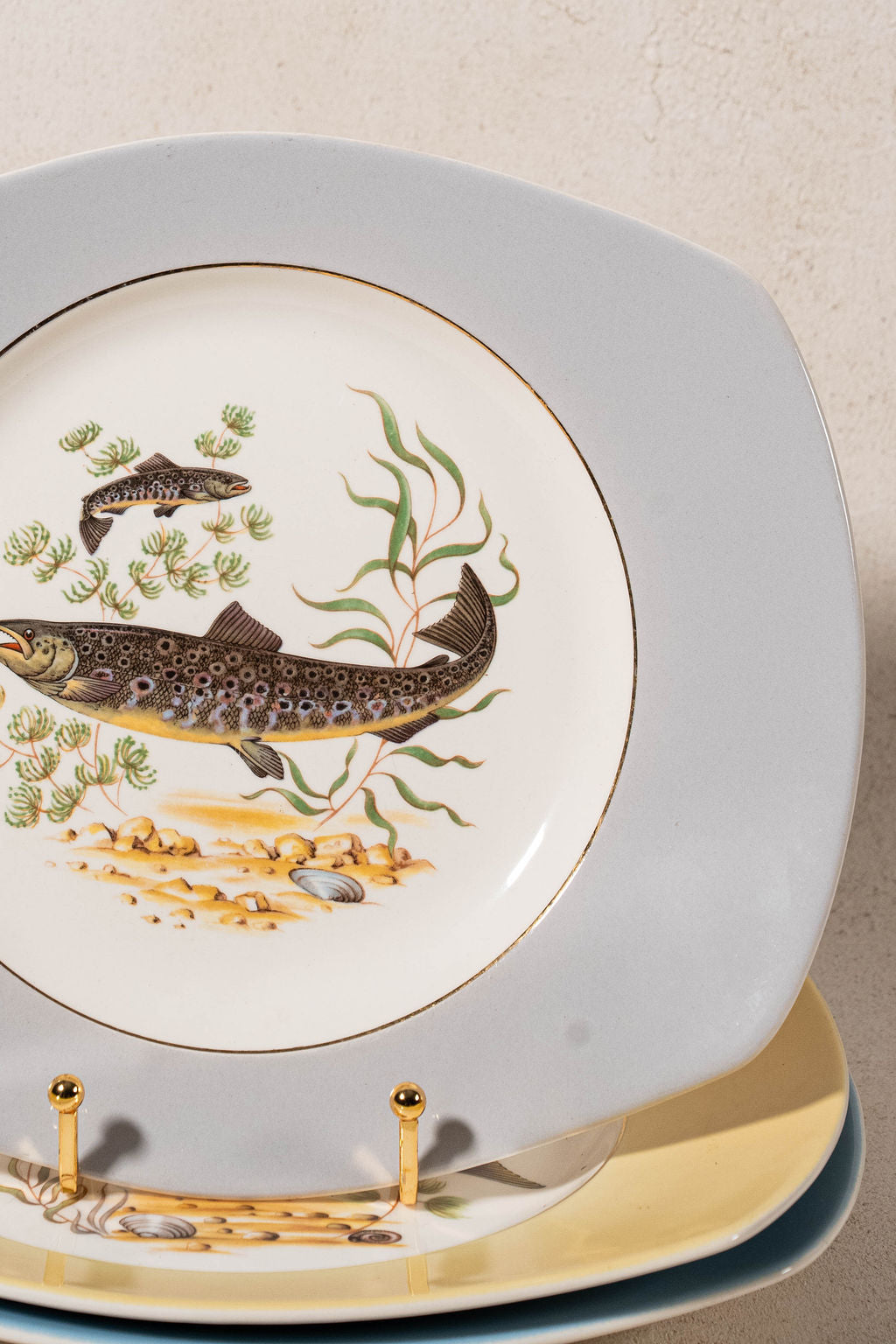 SET Of 6 Fish Plates with Colored Rims by Figgio Flint Norway (1960s)