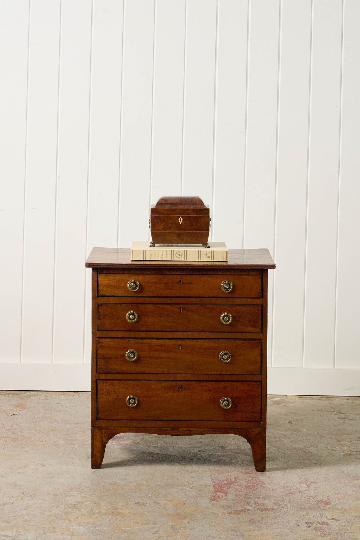 19th Century English 4-Drawer Mahogany Chest with Laurel Ring Pulls