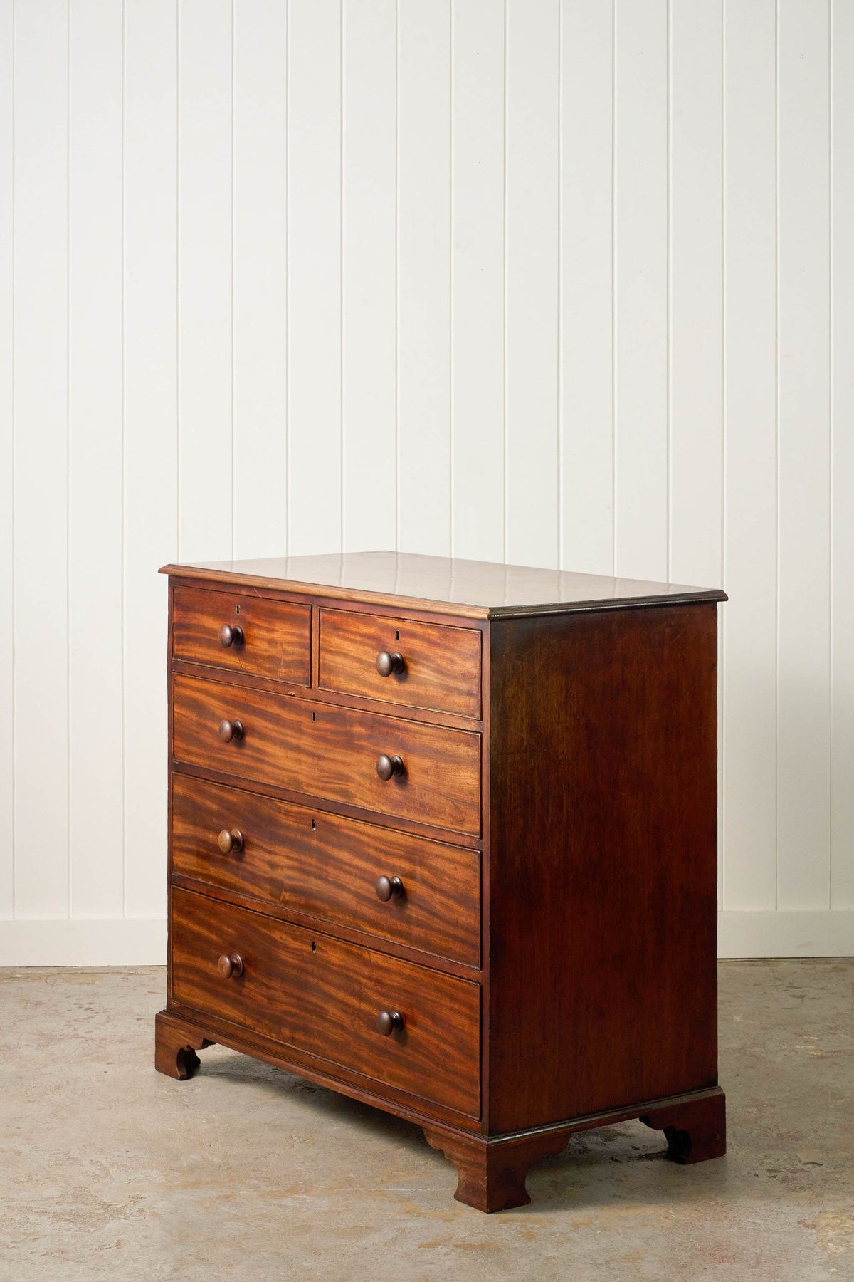 Georgian Mahogany Two Over Three Chest with Wooden Knobs