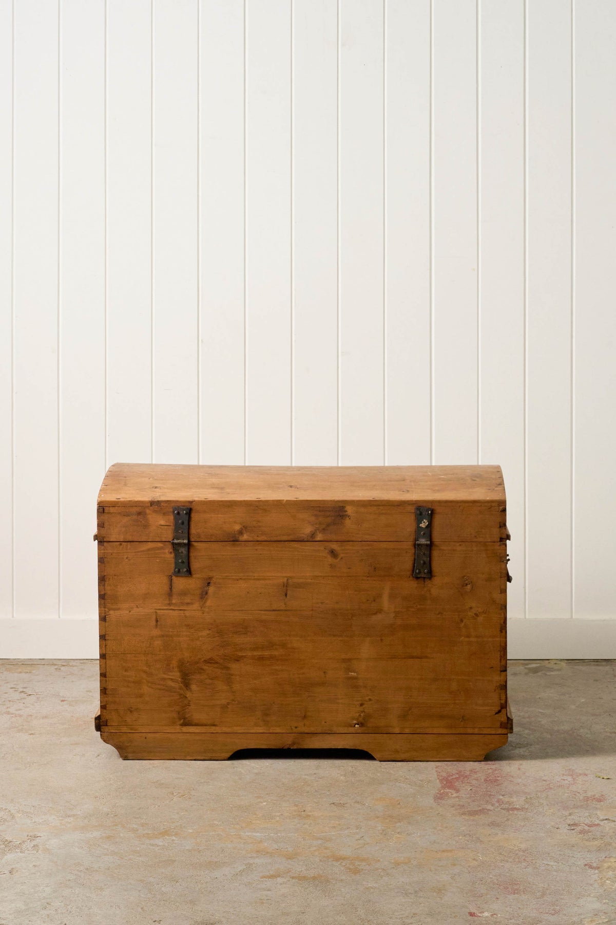 19th Century English Pine Dome Top Blanket Chest