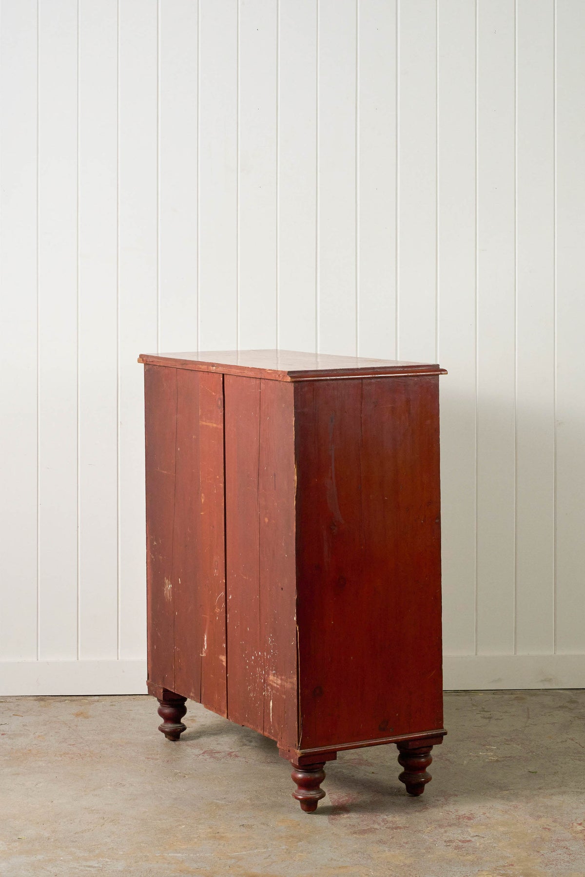 Victorian Pine Chest with Original Patina with Contrast Knobs