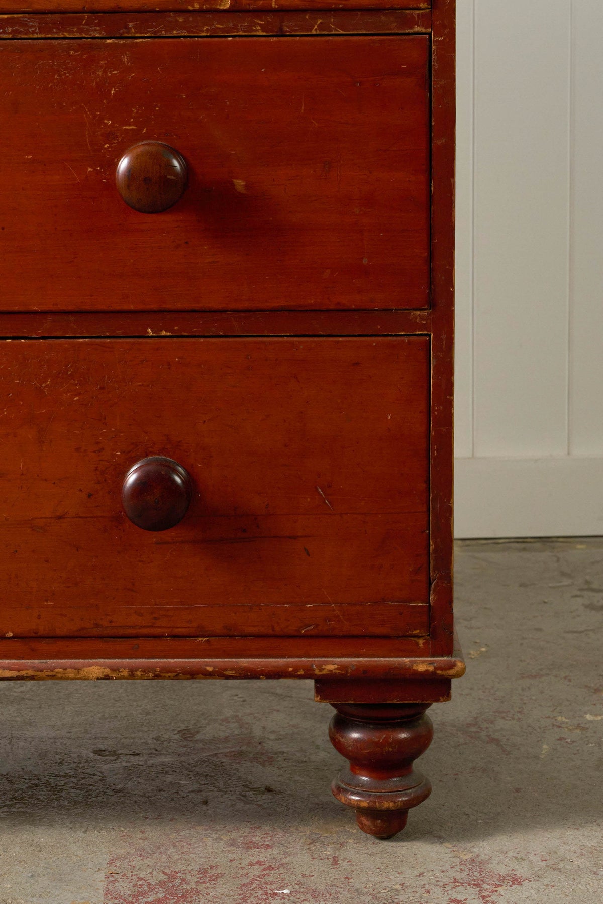 Victorian Pine Chest with Original Patina with Contrast Knobs