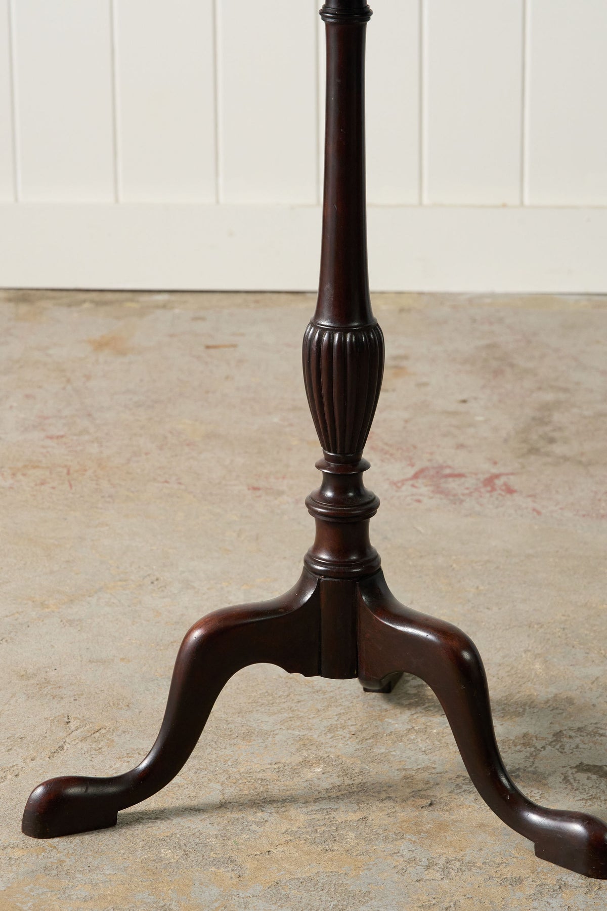 Antique Mahogany Tripod Tea Table With Beaded Lip Detail