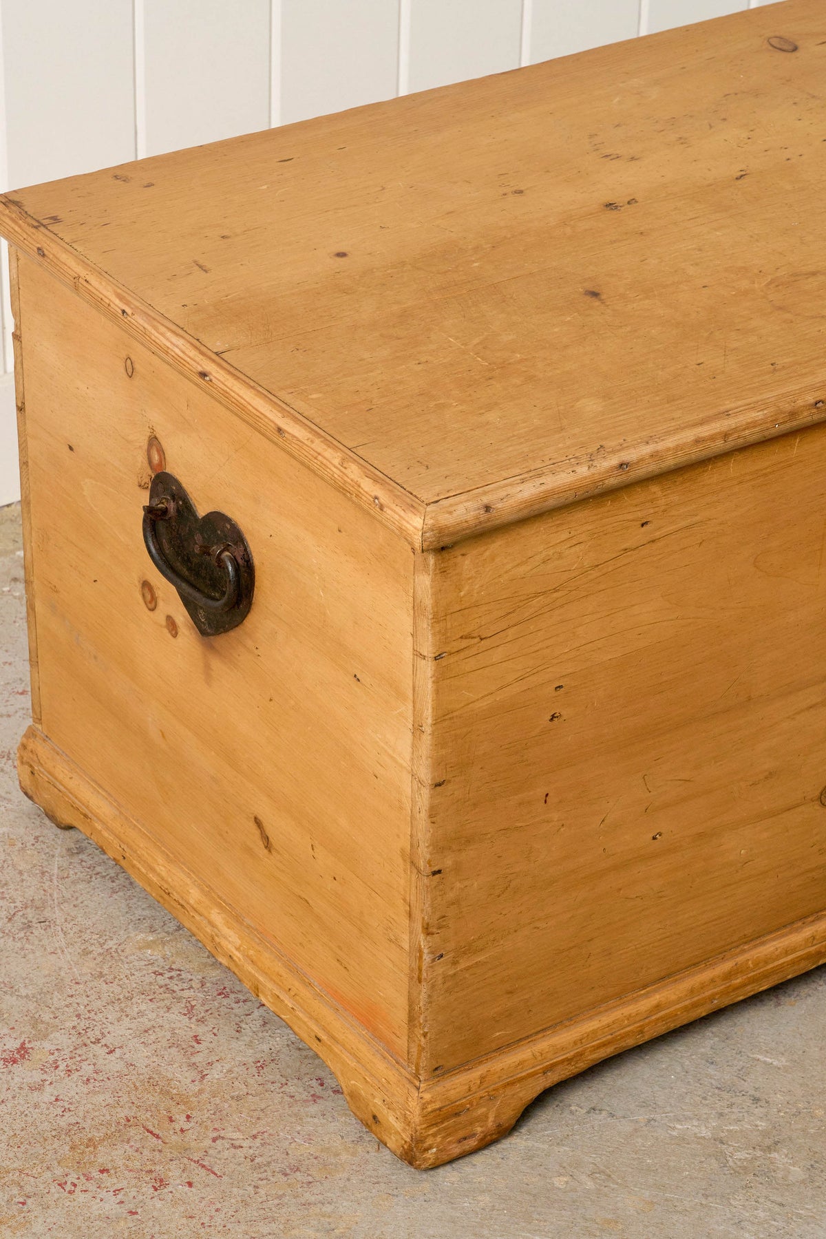 Victorian English Pine Blanket / Toy Trunk