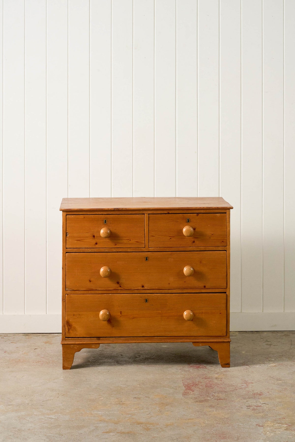 Victorian 2-Over-2 English Pine Chest on Bracket Feet