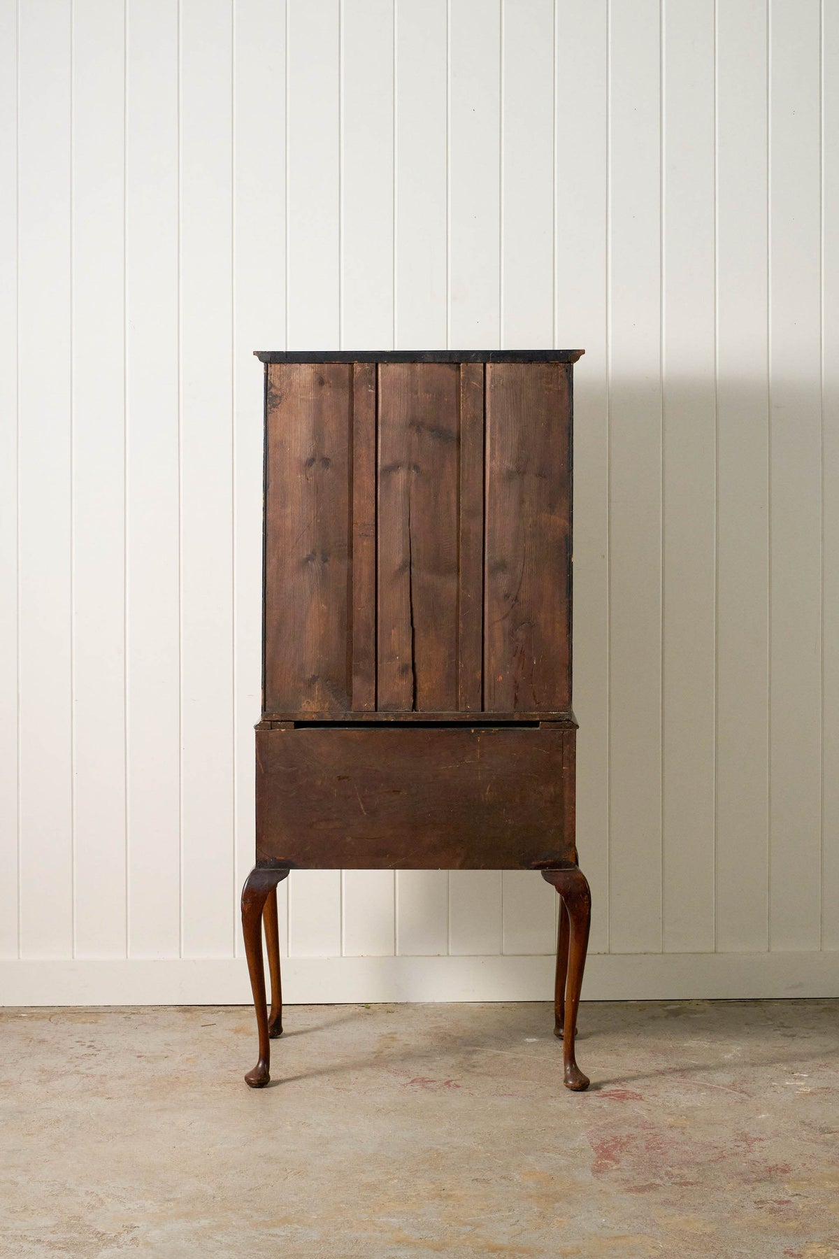Early 18th Century Queen Anne Burl Serpentine Tall Boy (c. 1700)