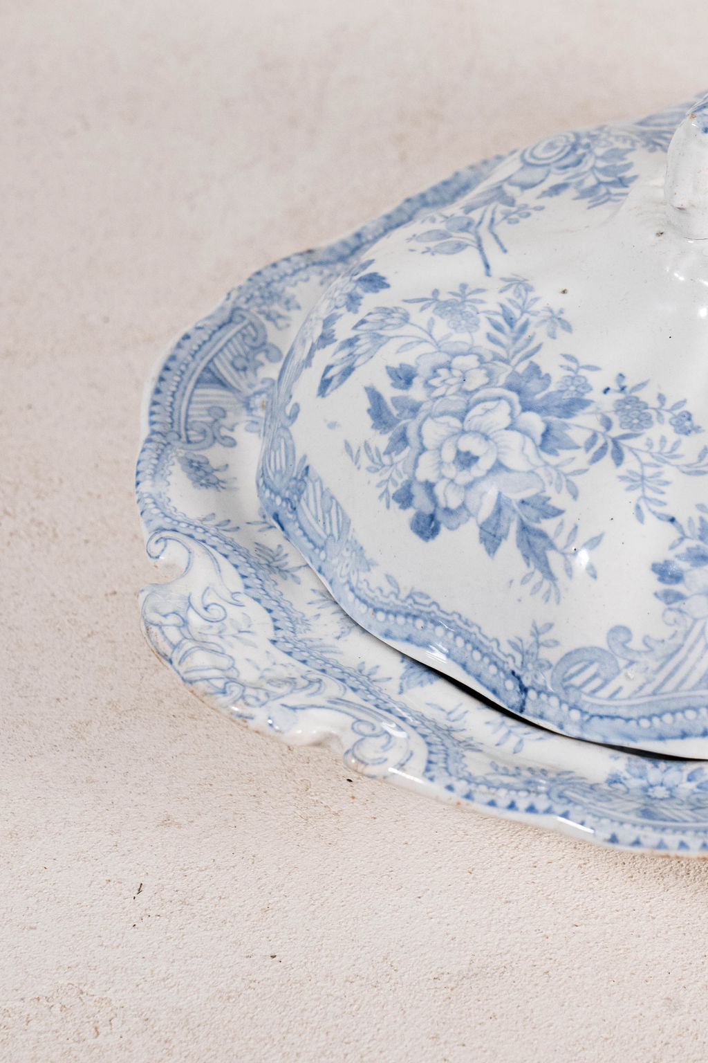 Lidded Antique Asiatic Pheasant Tureen (No. 2)