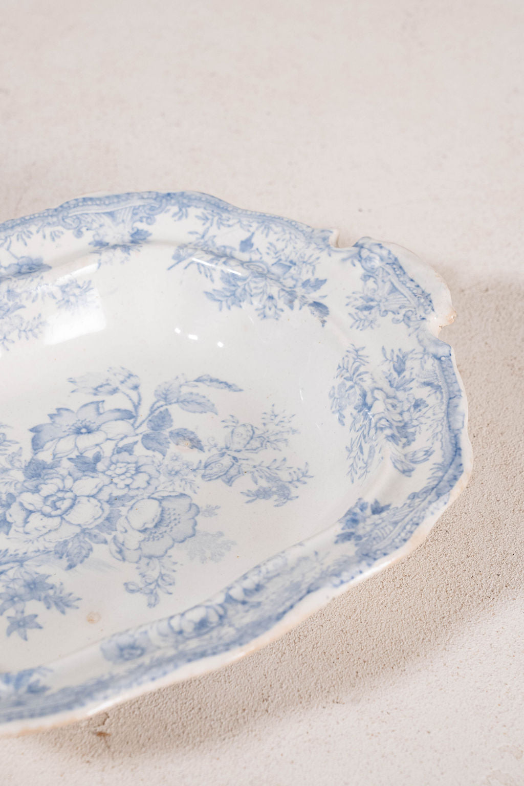 Lidded Antique Asiatic Pheasant Tureen (No. 2)
