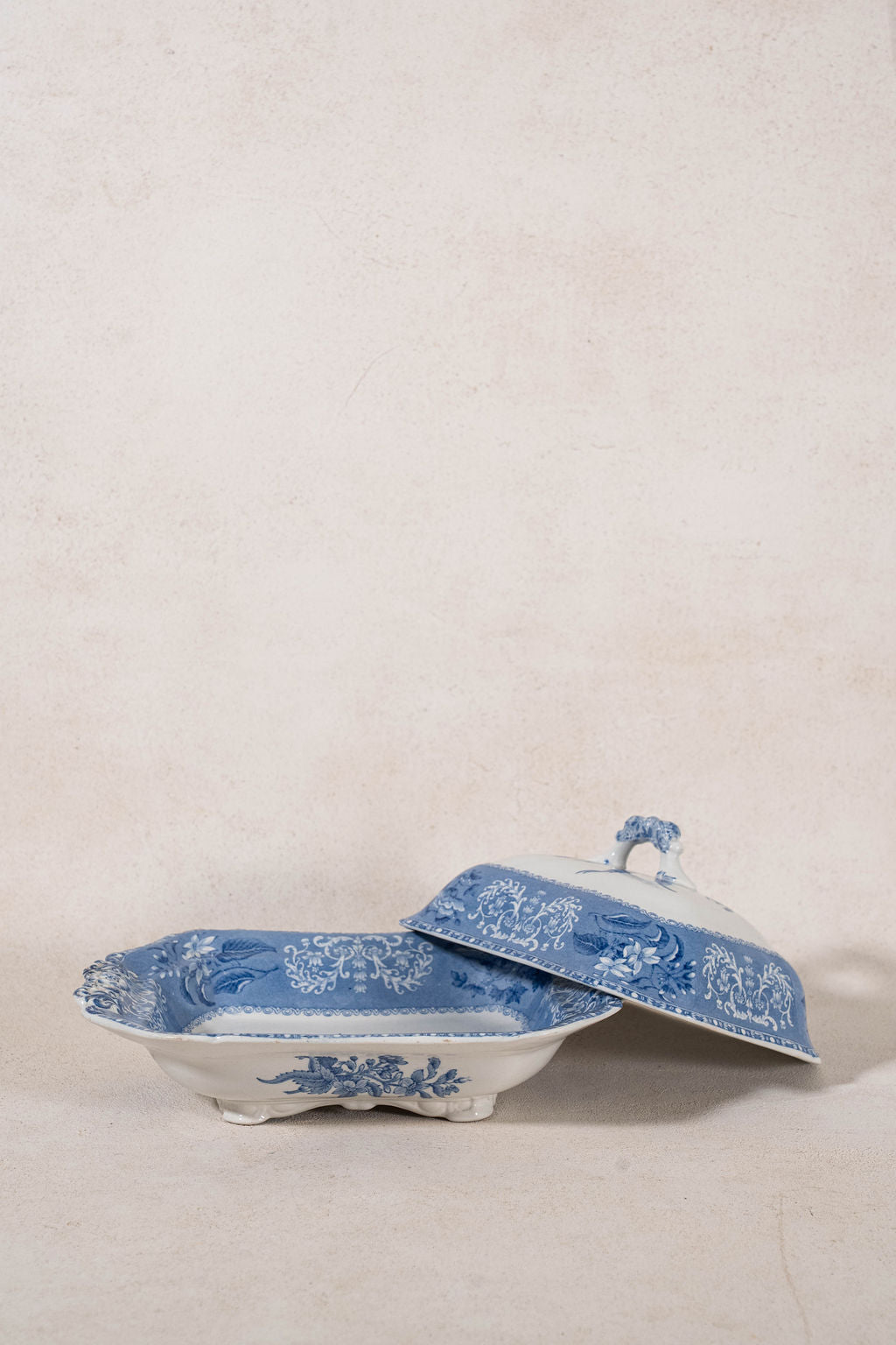 Spode Camilla Rose Lidded Vegetable Tureen