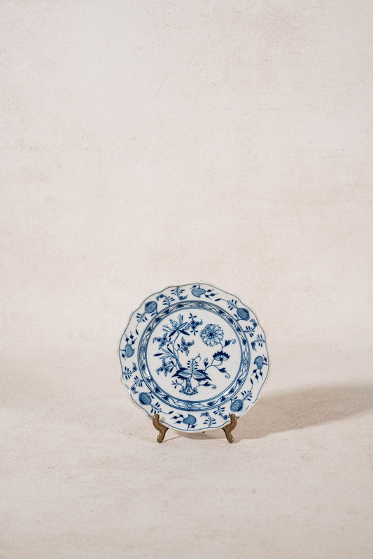 Antique Meissen Blue Onion 6.5" Plate