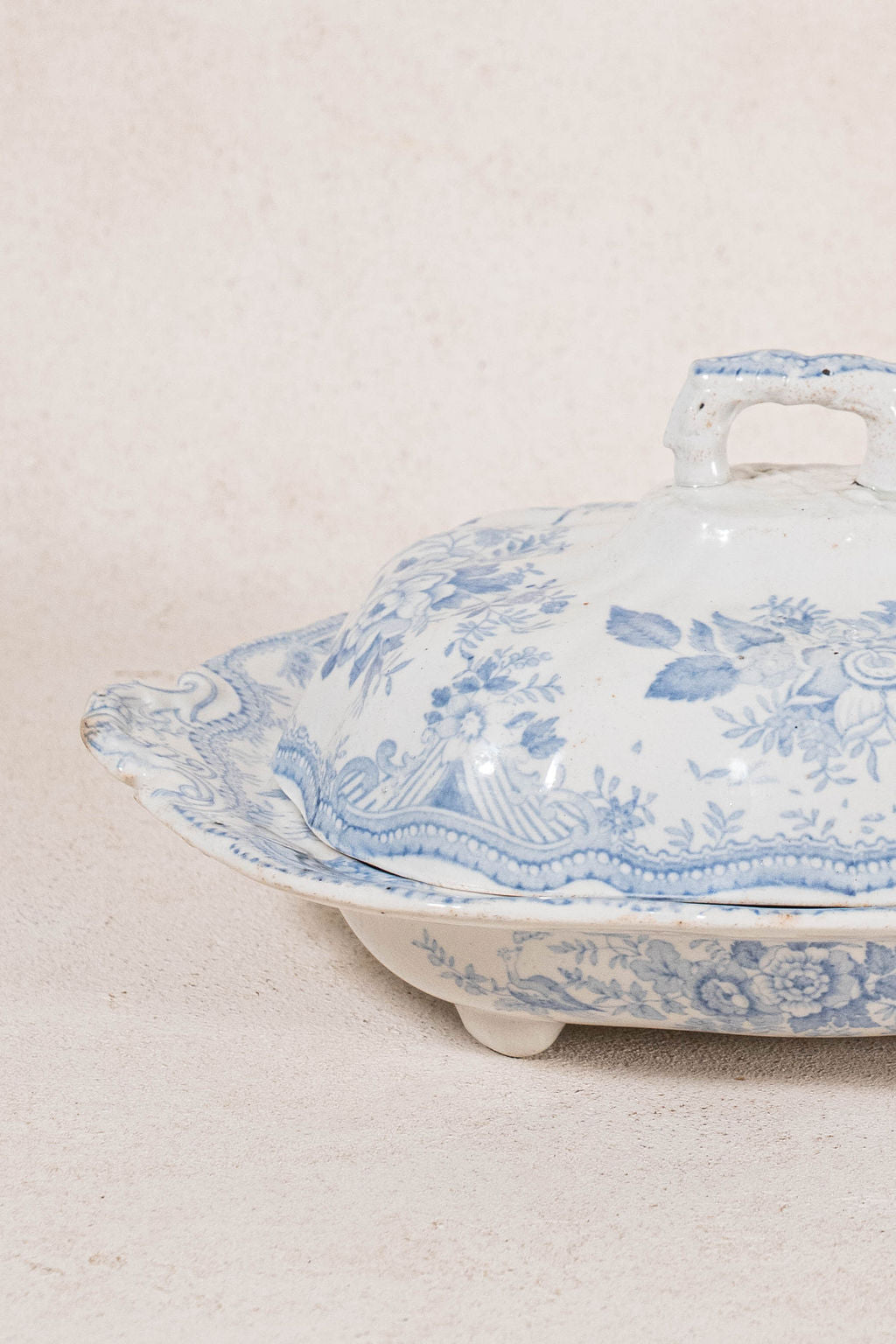 Lidded Antique Asiatic Pheasant Tureen (No. 1)