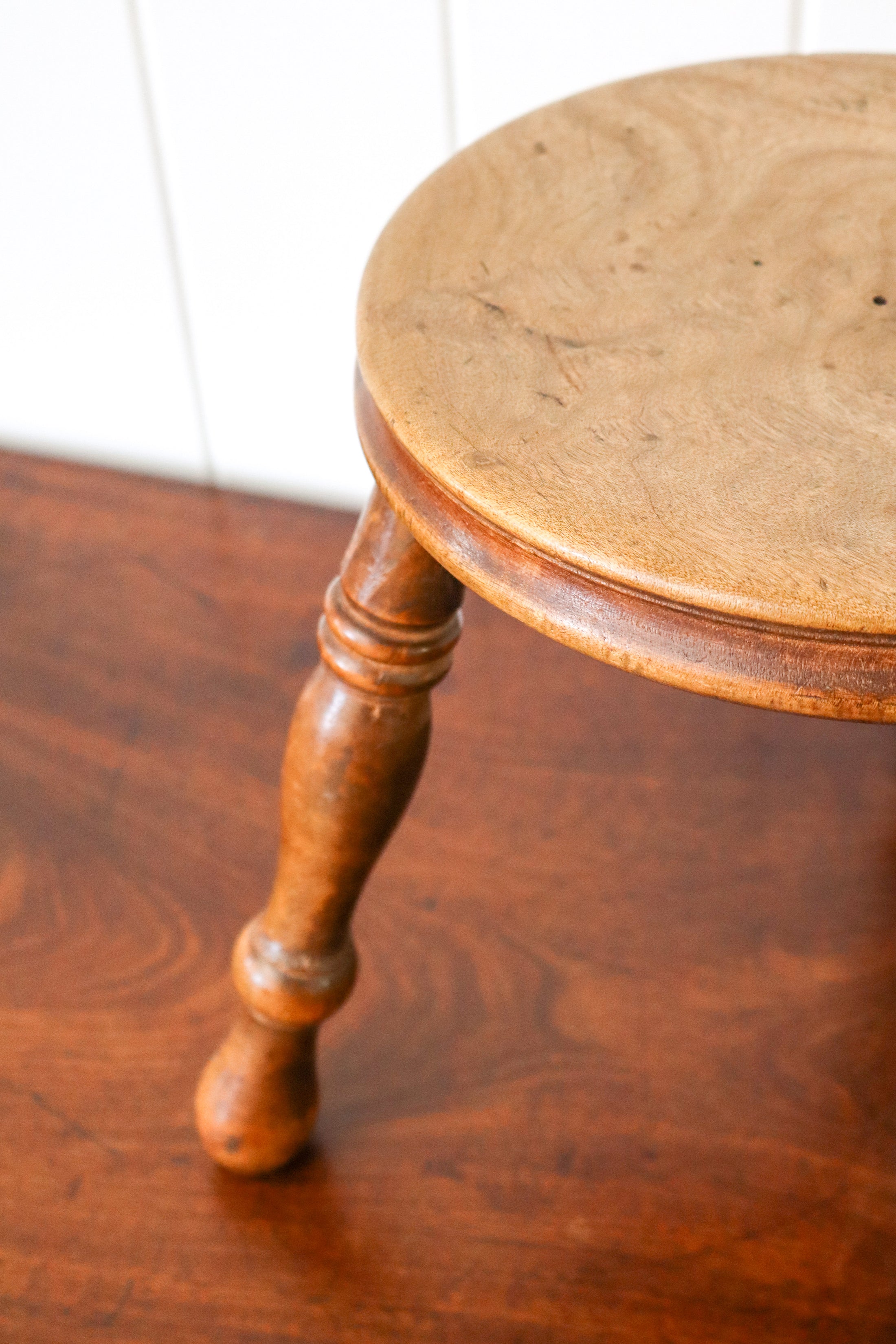 Antique Elmwood Milking Stool with Turned Legs