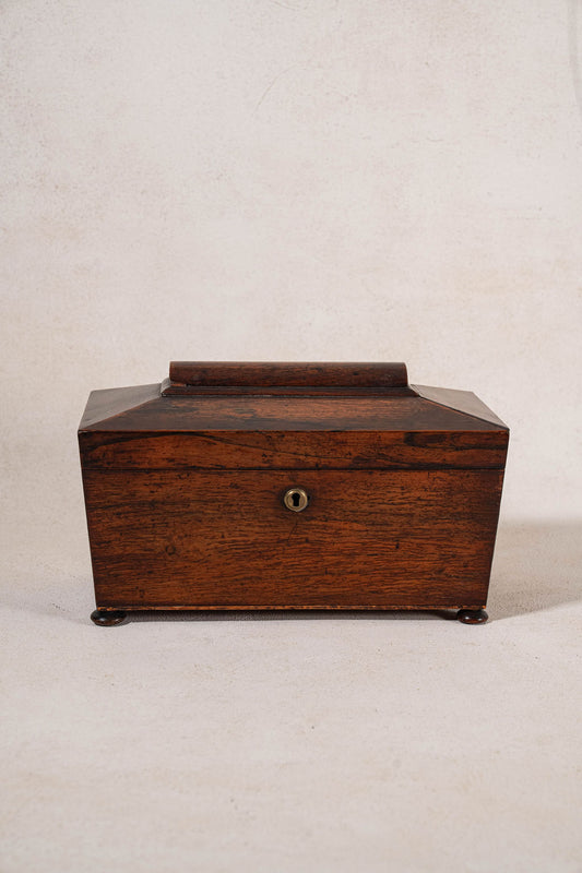 William IV Rosewood Tea Caddy With Original Fittings on Bun Feet (c. 1835)