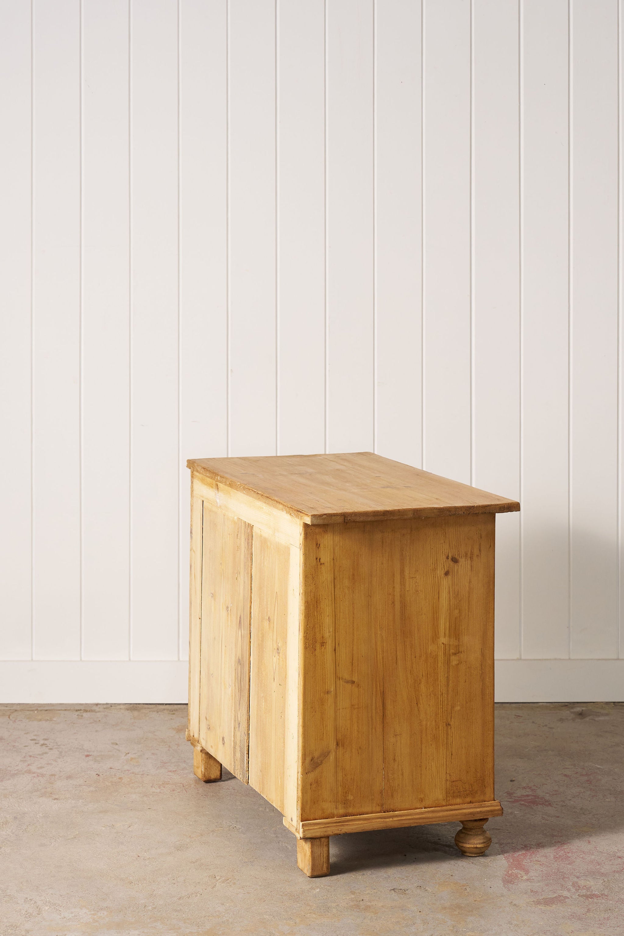 19th Century English Victorian Pine Cupboard