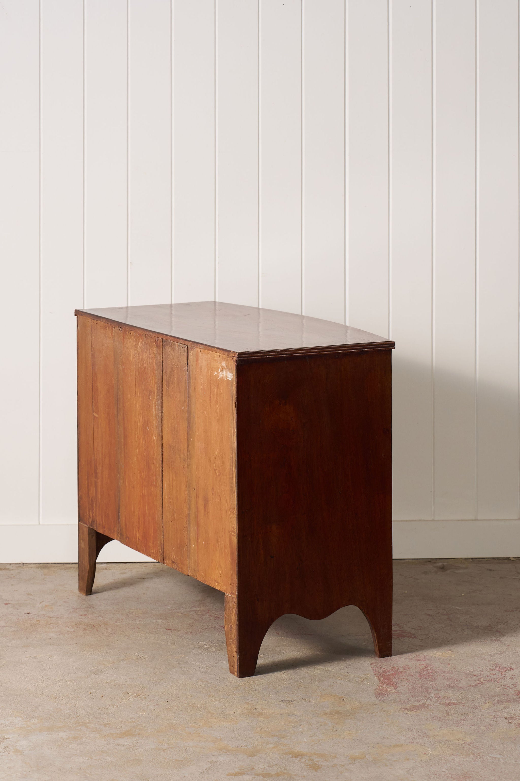 19th Century Victorian Flame Mahogany Bowfront Chest With Urn Hardware