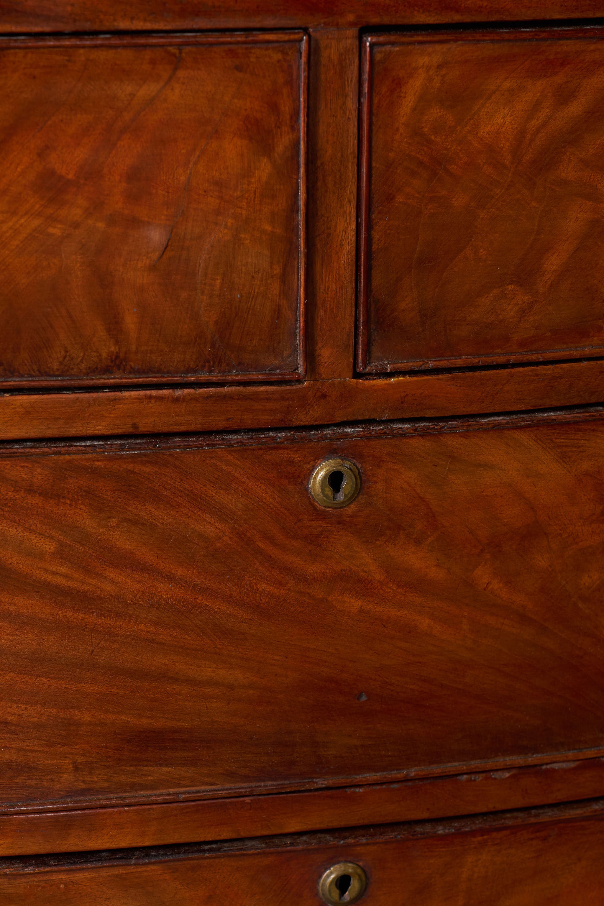 19th Century Victorian Flame Mahogany Bowfront Chest With Urn Hardware