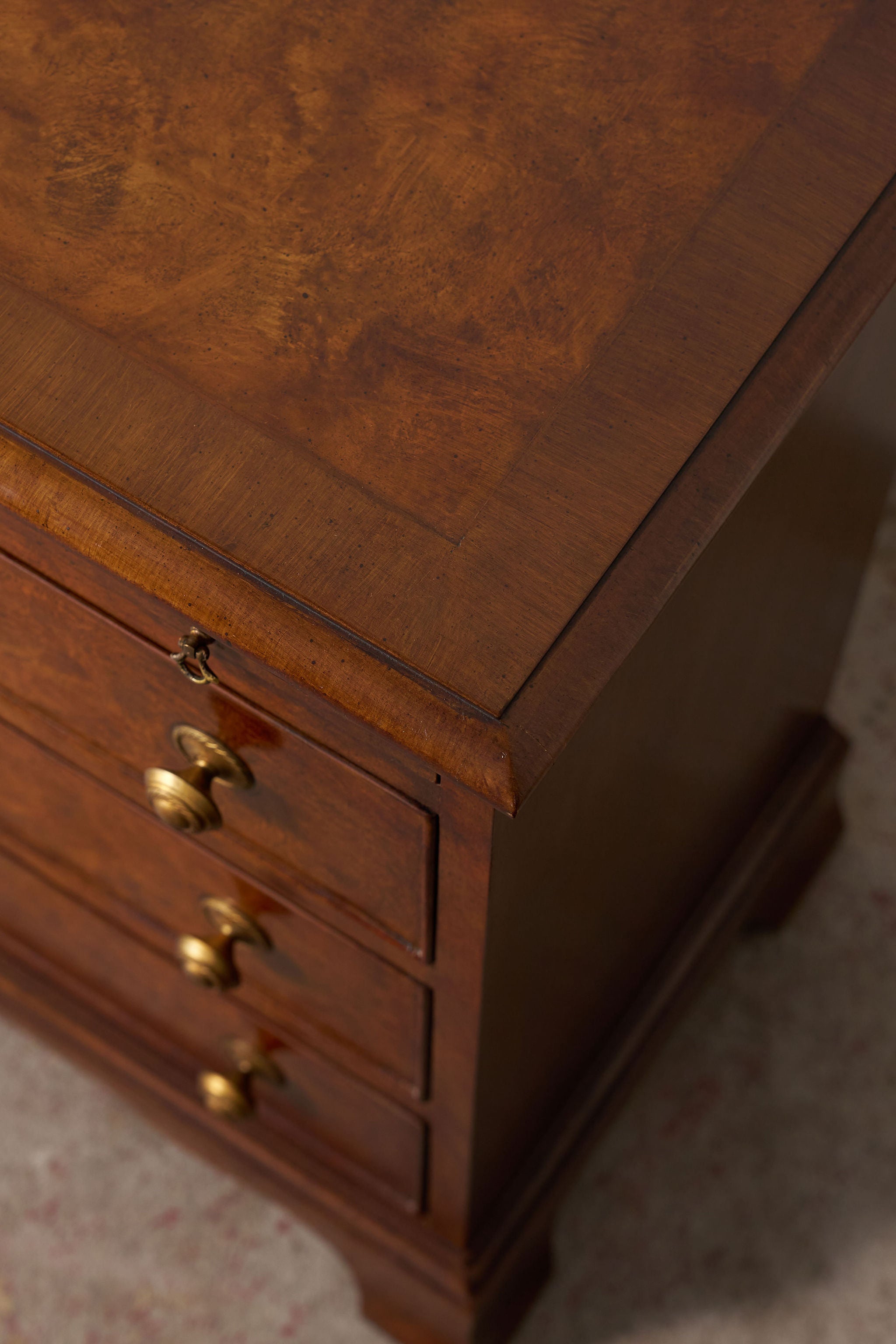 PAIR Of Georgian Style Burl Bedside Chests