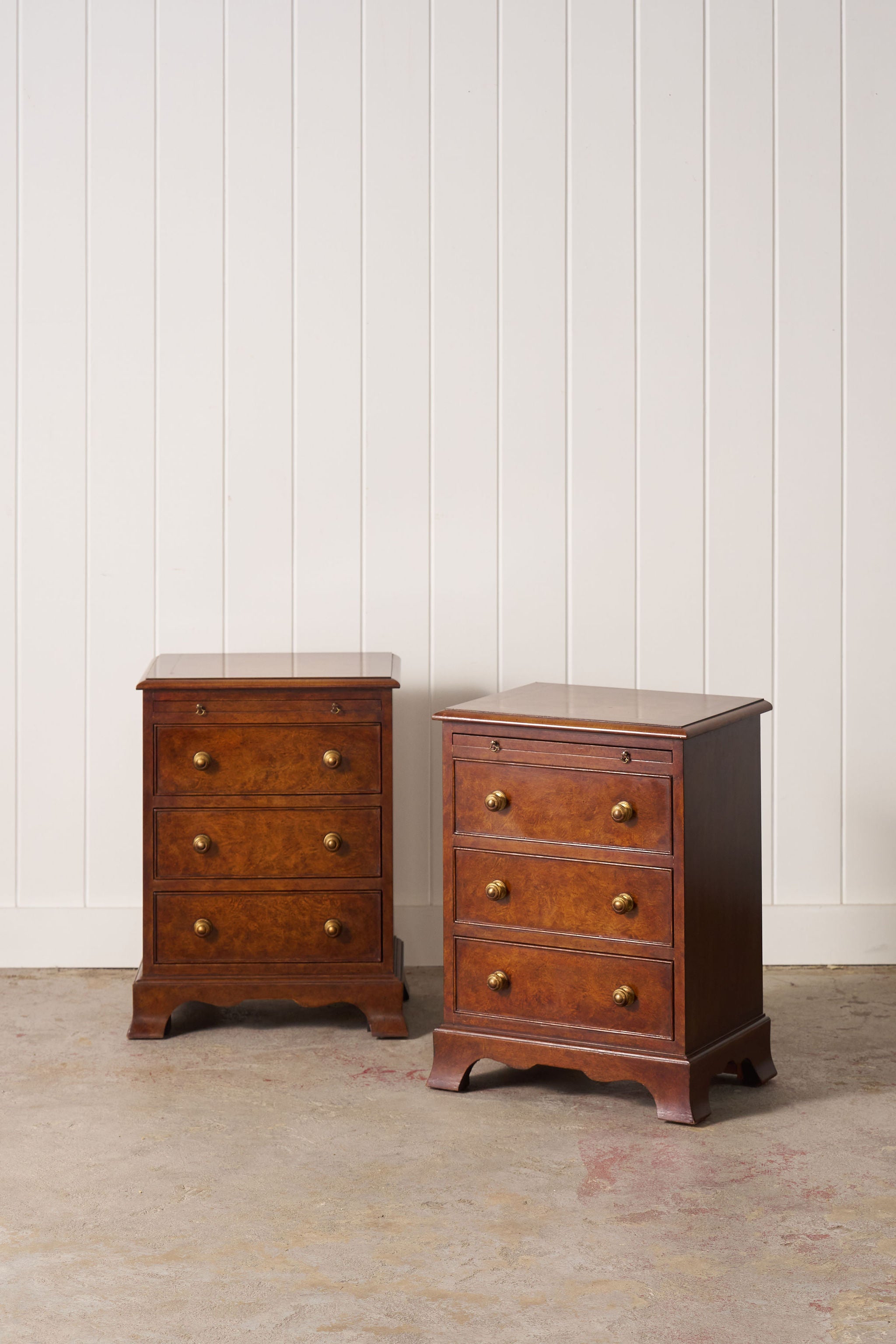 PAIR Of Georgian Style Burl Bedside Chests
