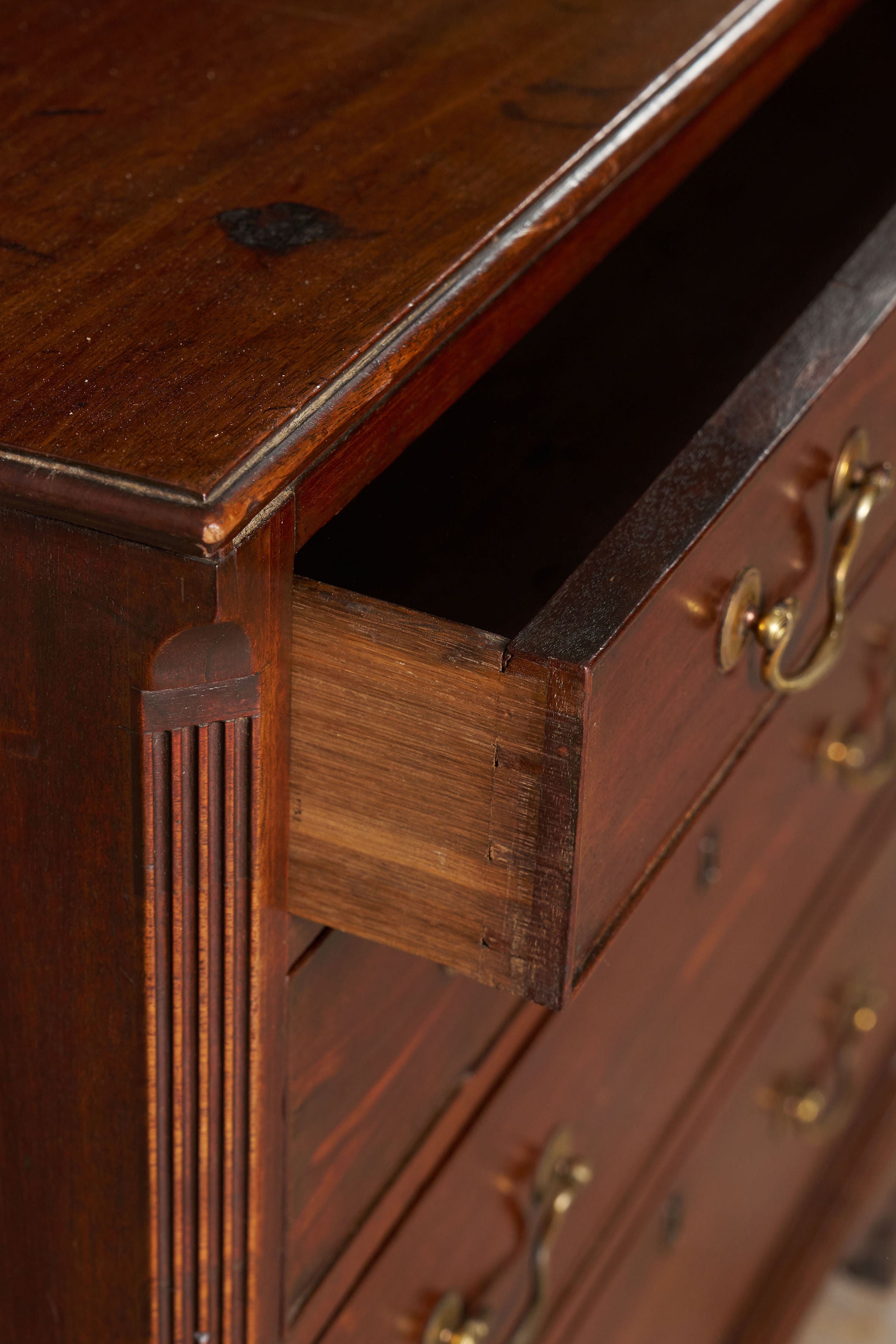 Mahogany Small Four Height Chest (Original Brass Swan Handles)