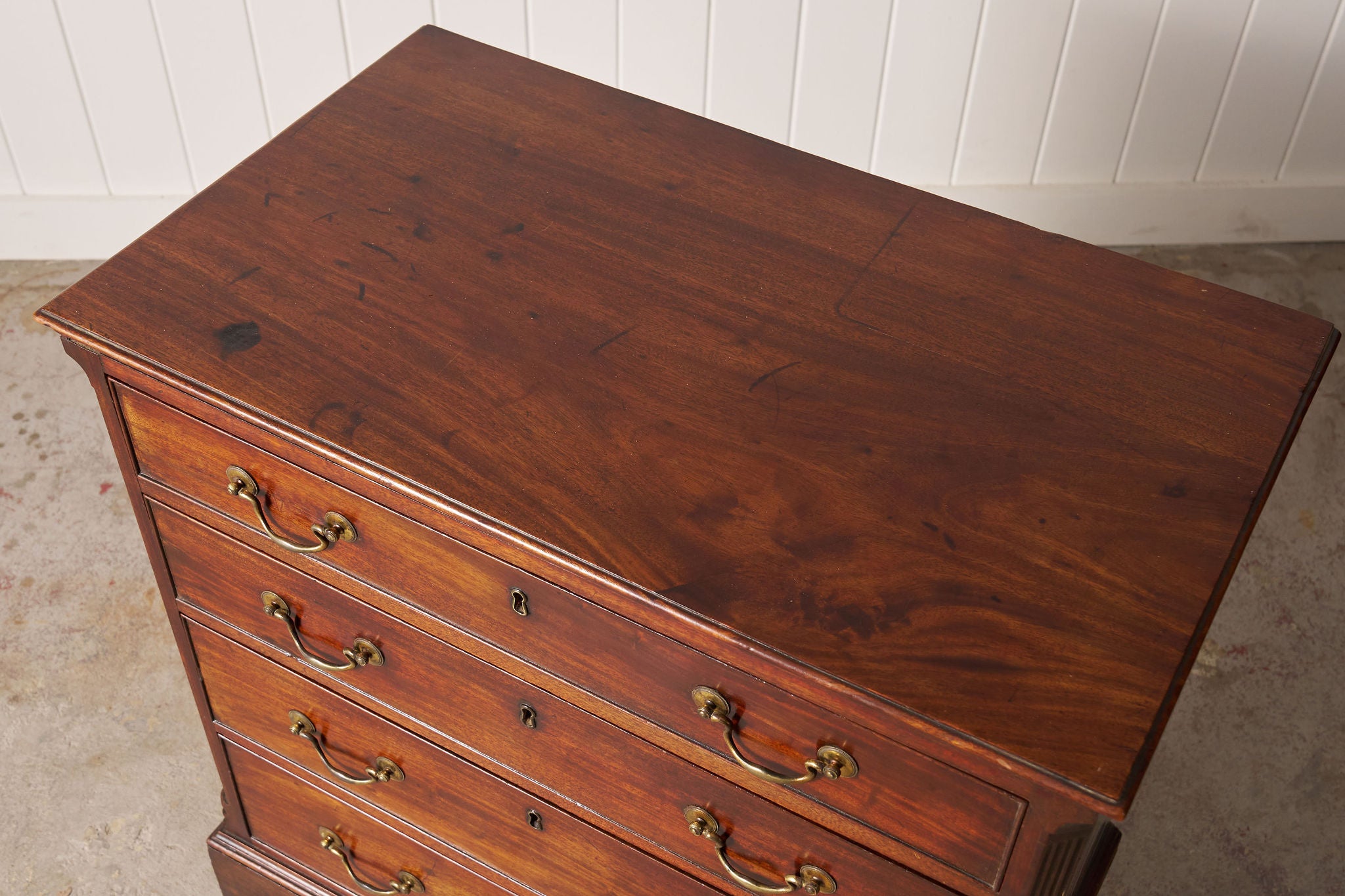 Mahogany Small Four Height Chest (Original Brass Swan Handles)