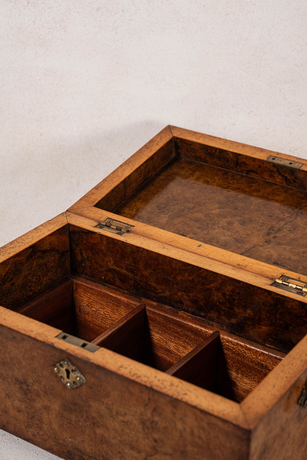 Antique Burl Walnut Tea Caddy with Claw Feet