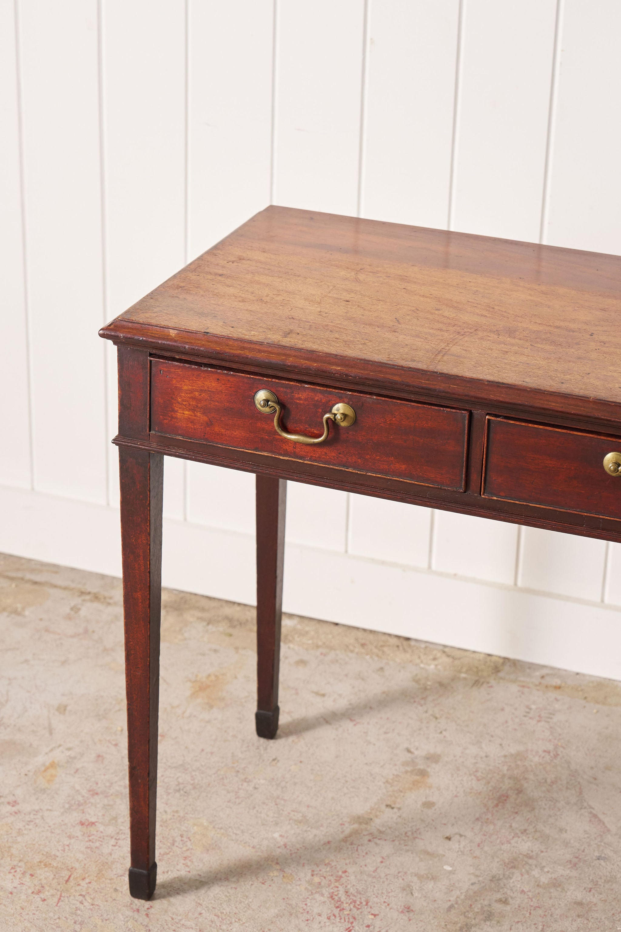 18th Century Georgian Mahogany Two Drawer Desk With Square Tapered Legs and Spade Feet (c. 1790)
