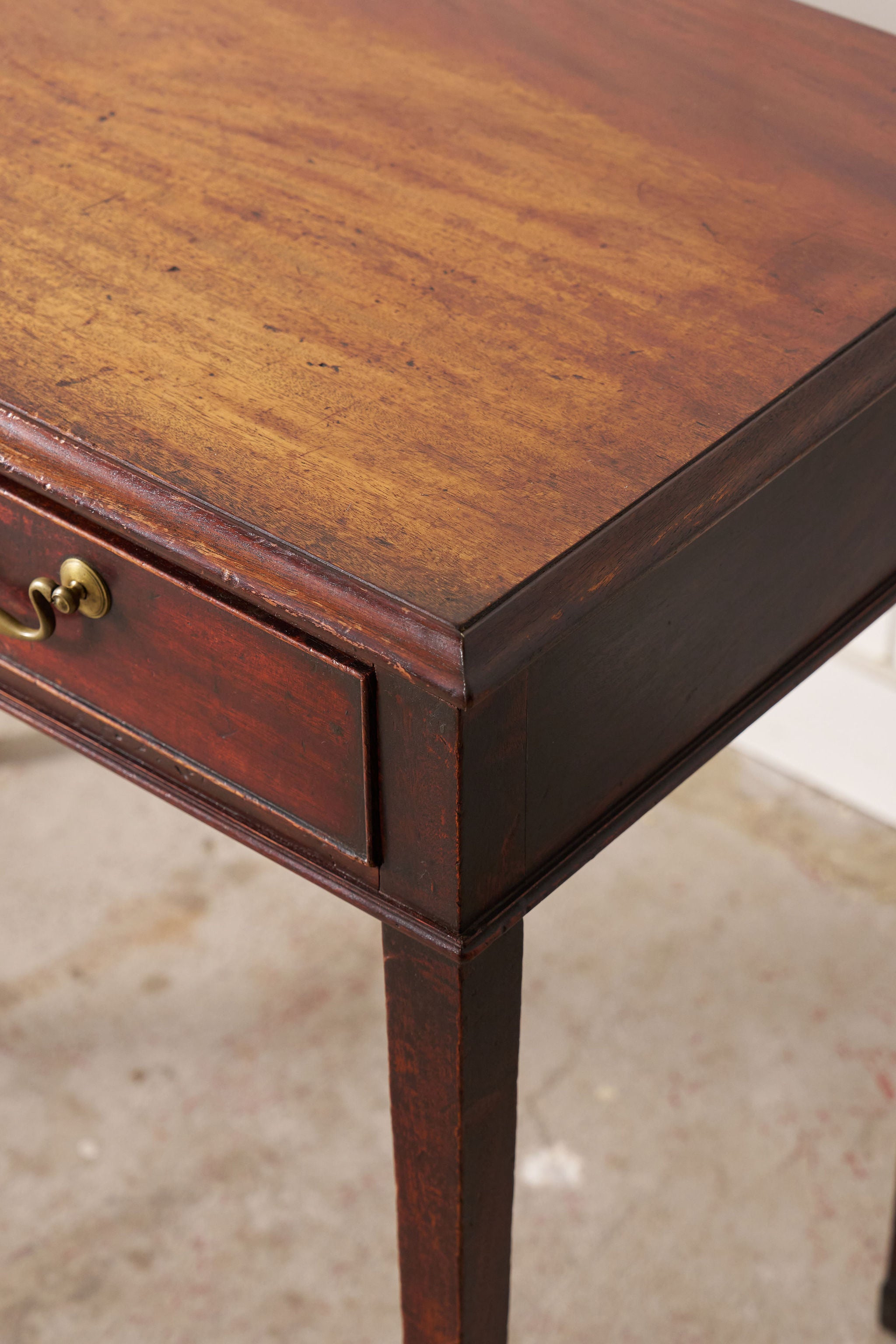 18th Century Georgian Mahogany Two Drawer Desk With Square Tapered Legs and Spade Feet (c. 1790)