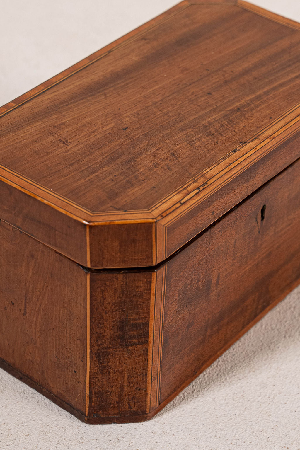 19th Century English Mahogany Tea Caddy with Satinwood Inlay and Intact Interior Compartments