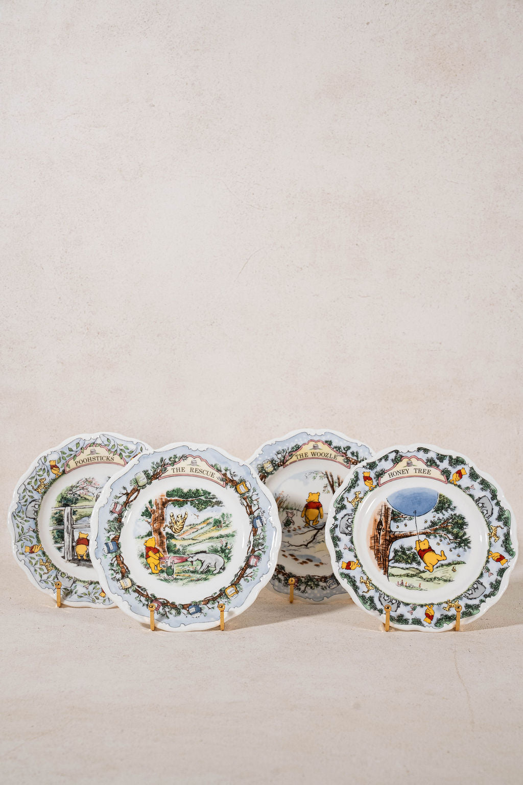 SET of 4 Vintage Winnie the Pooh Plates