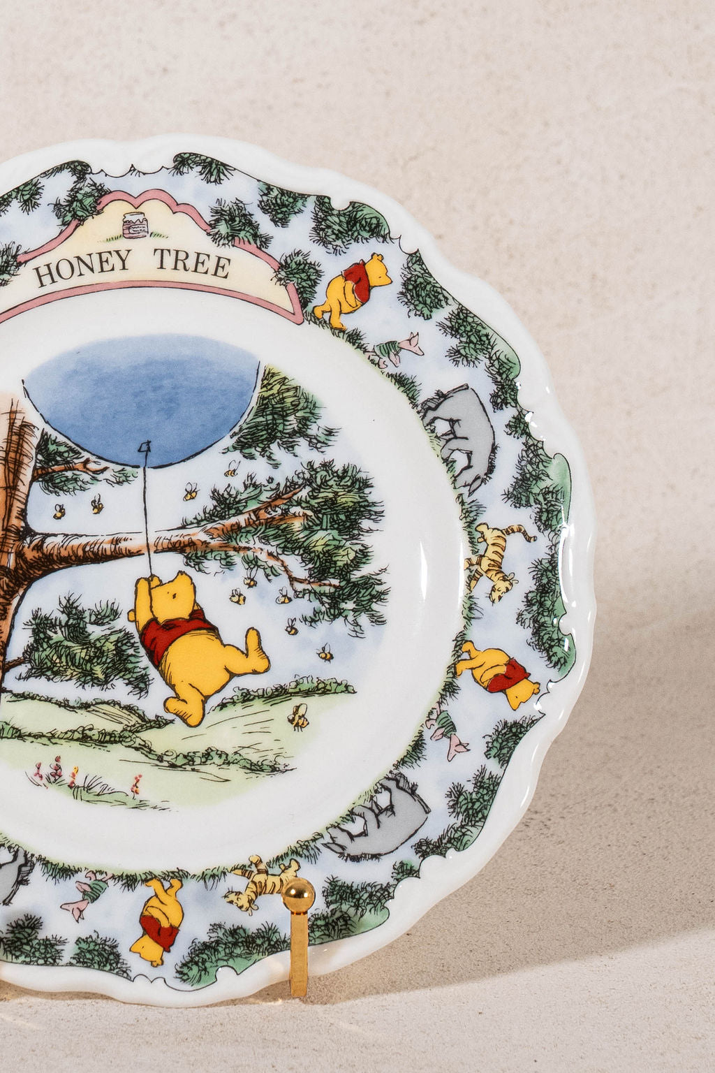 SET of 4 Vintage Winnie the Pooh Plates