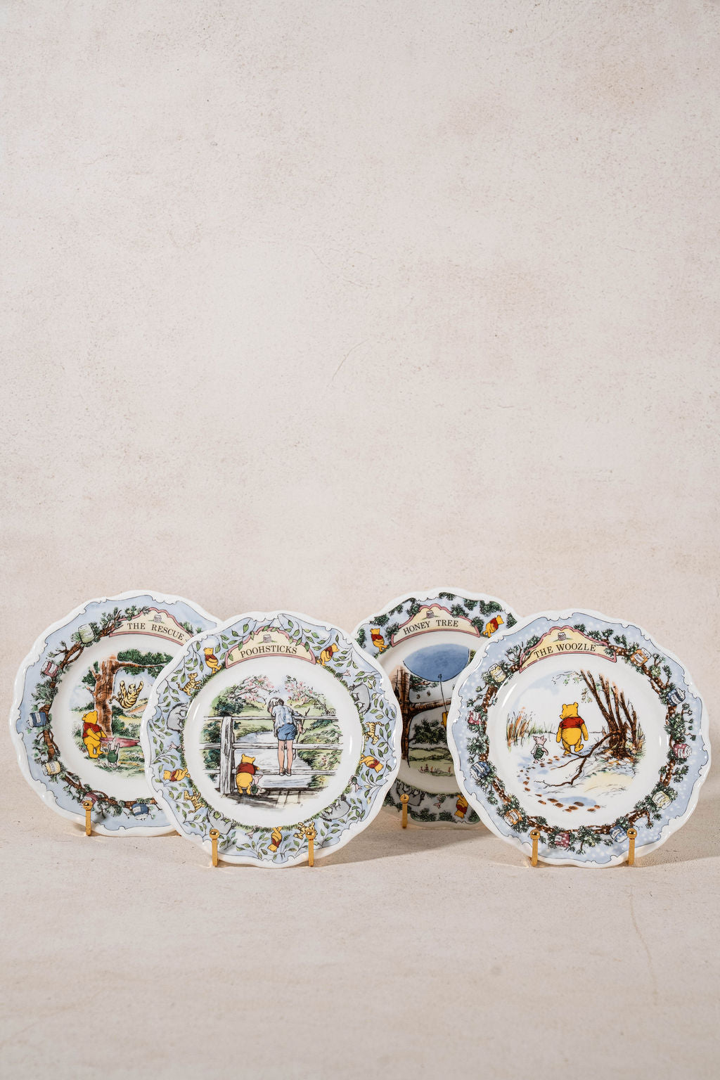 SET of 4 Vintage Winnie the Pooh Plates