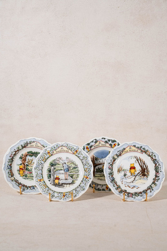 SET of 4 Vintage Winnie the Pooh Plates