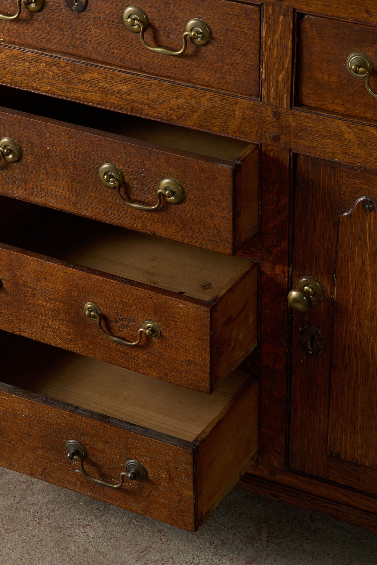 George III Oak Dresser Base with Open Plate Rack (c.1800)