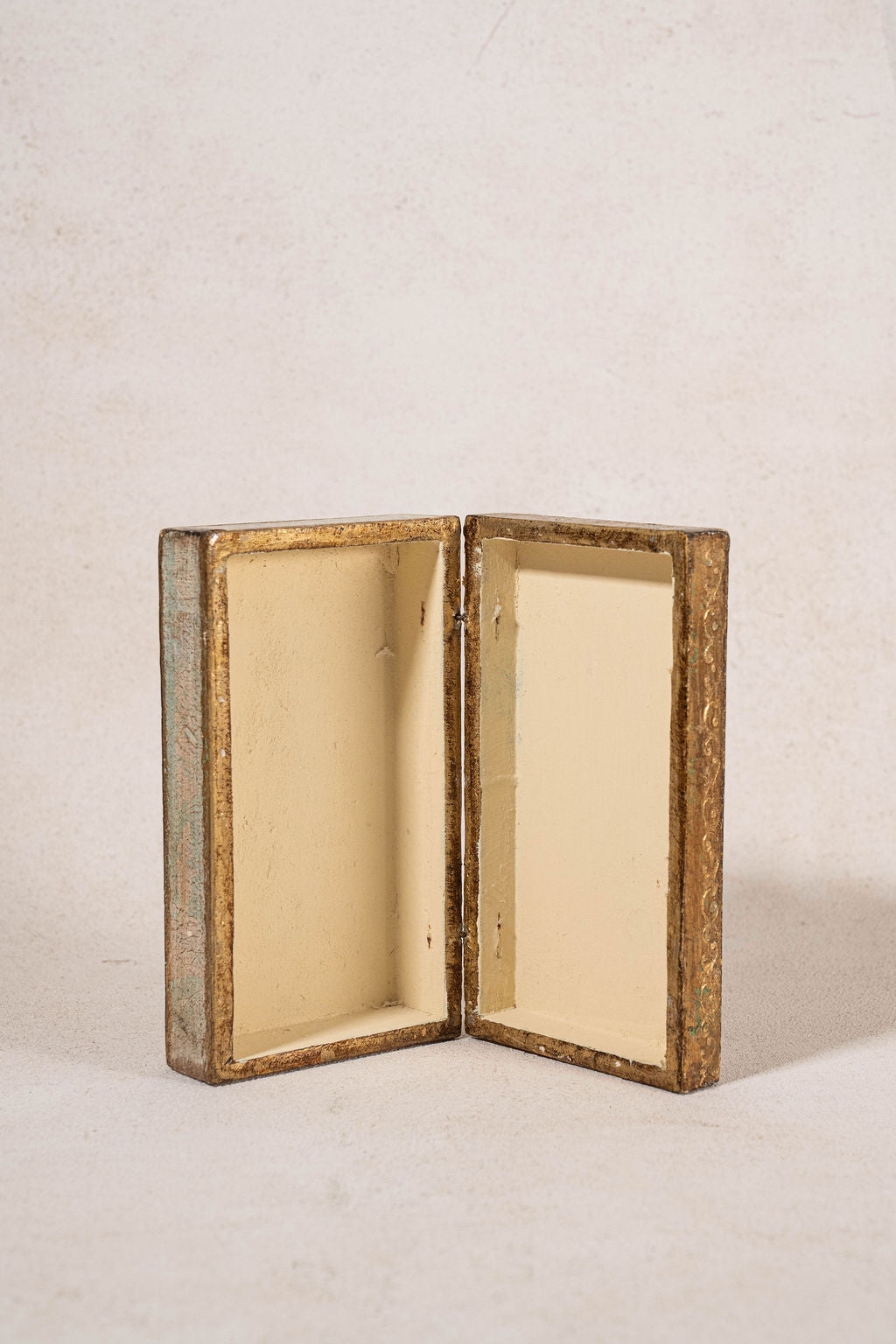 Lidded Florentine Box