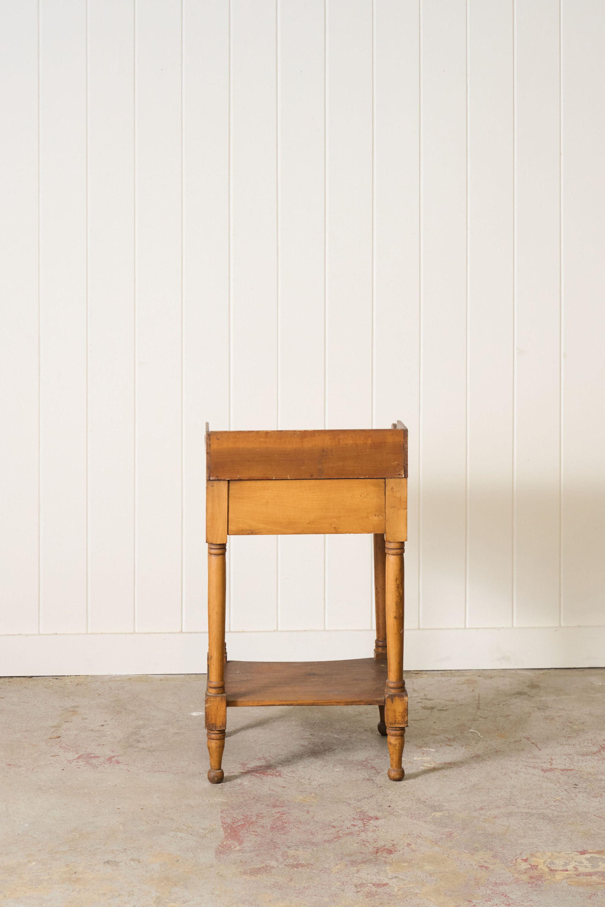 Early American Single Drawer Pine Side Table