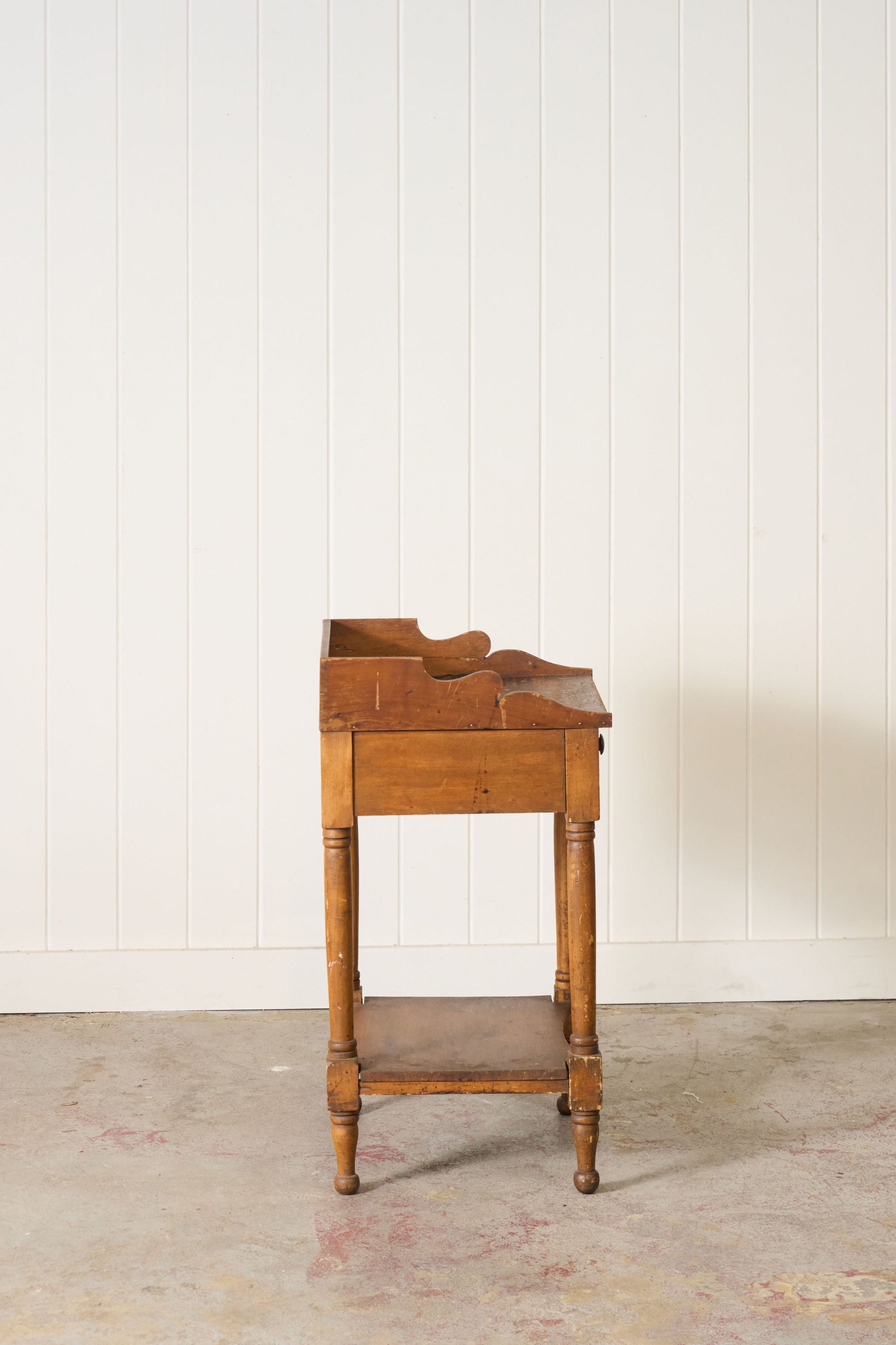 Early American Single Drawer Pine Side Table