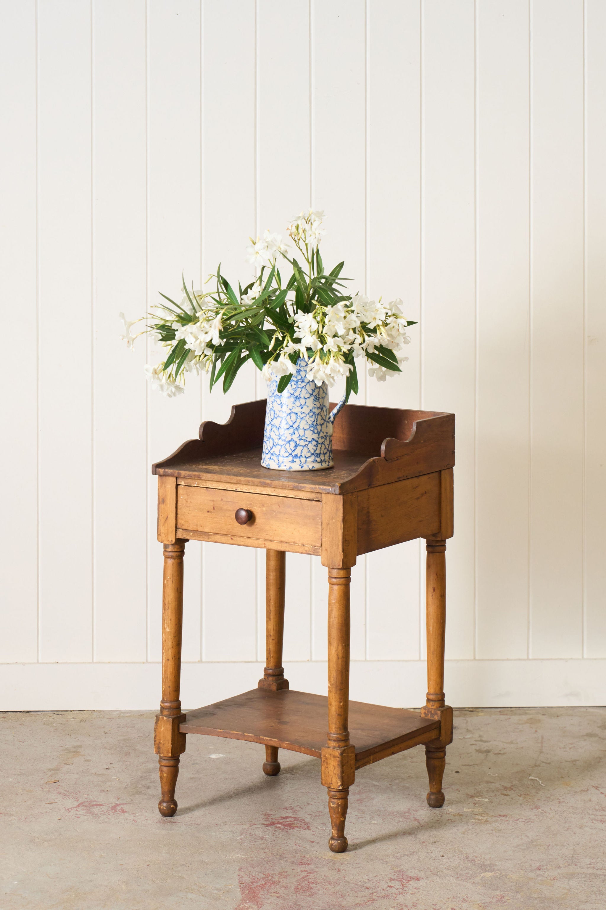 Early American Single Drawer Pine Side Table