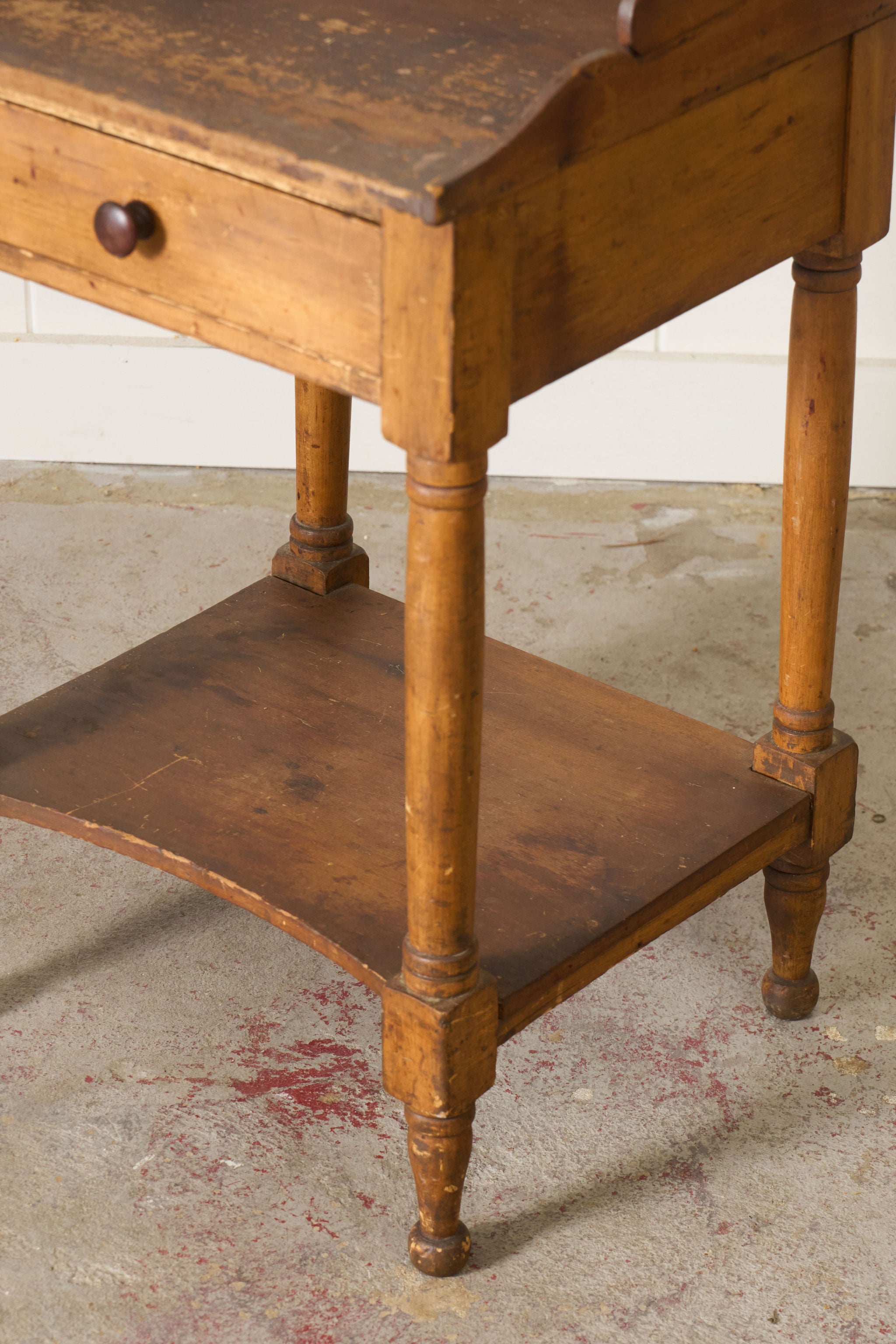 Early American Single Drawer Pine Side Table