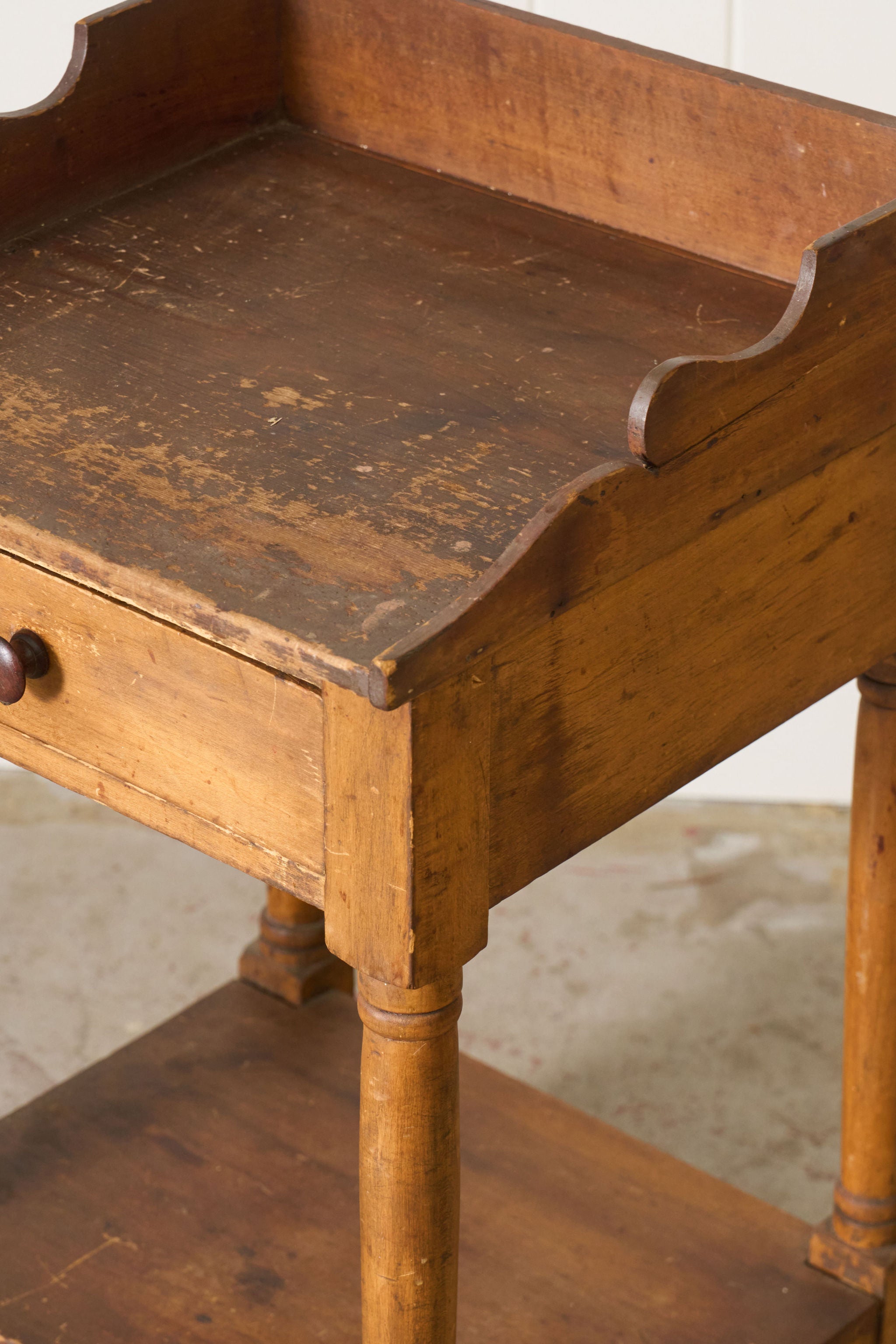Early American Single Drawer Pine Side Table