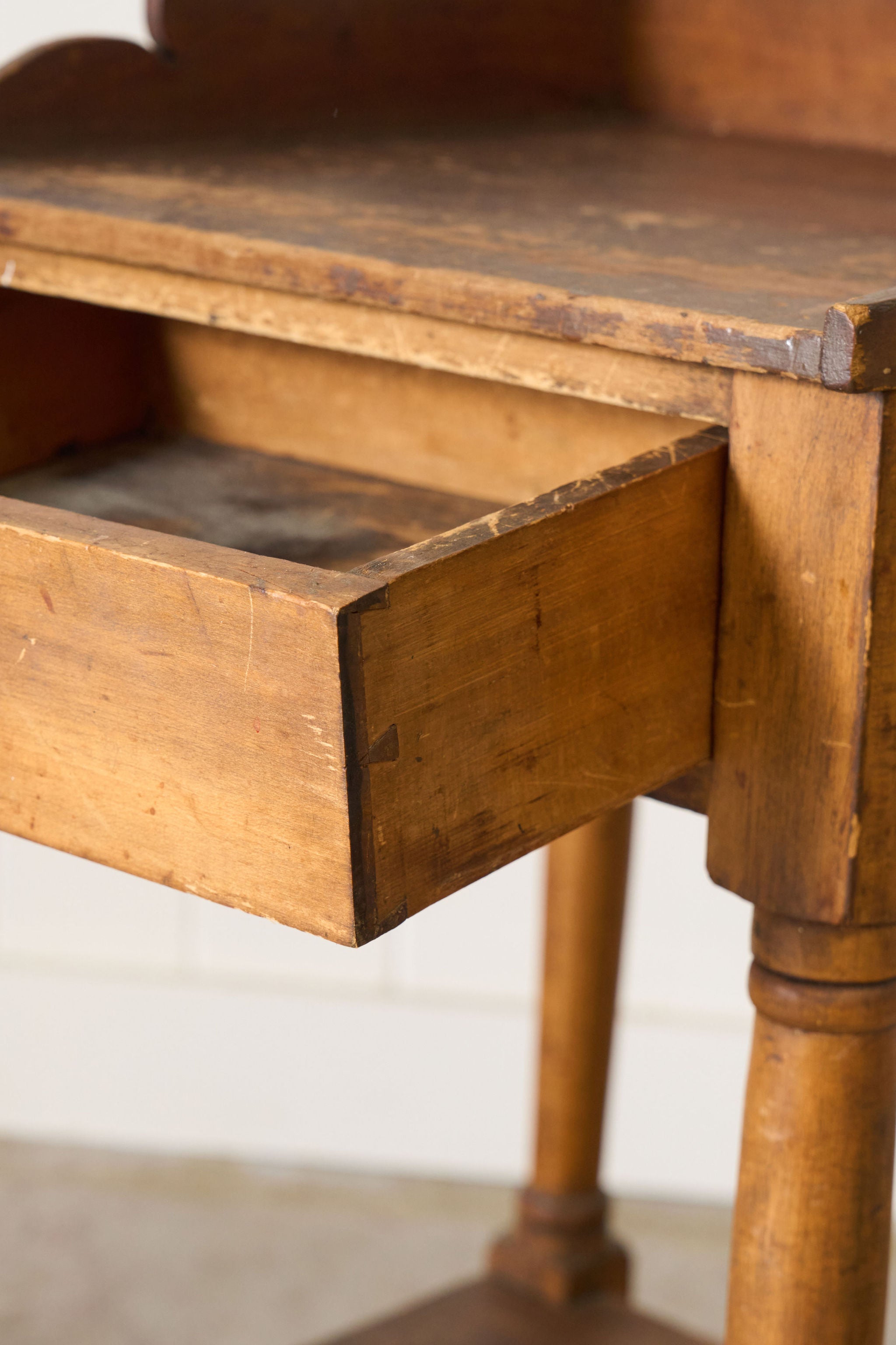 Early American Single Drawer Pine Side Table